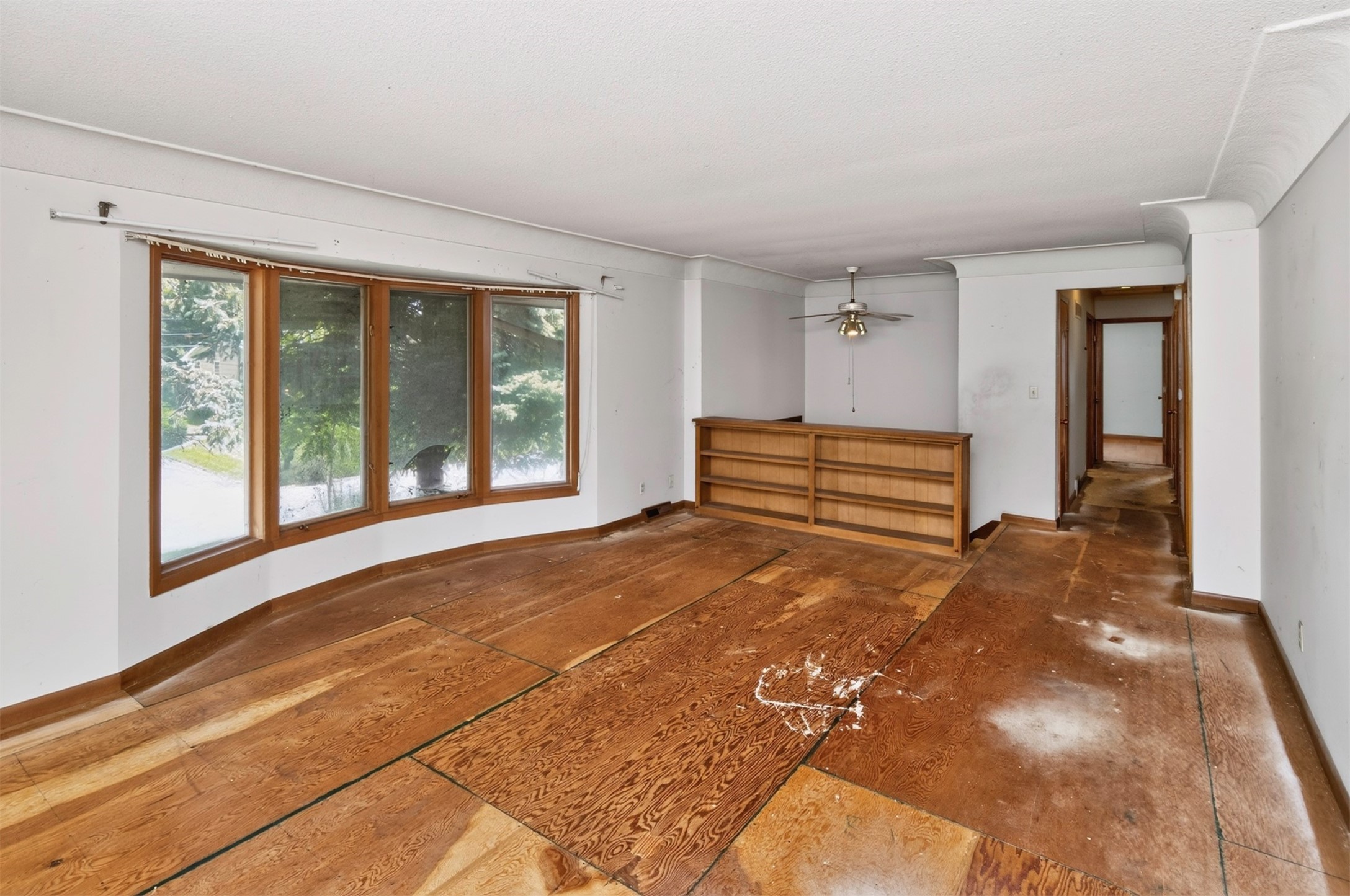 6514 Lincoln Avenue Property Photo 7