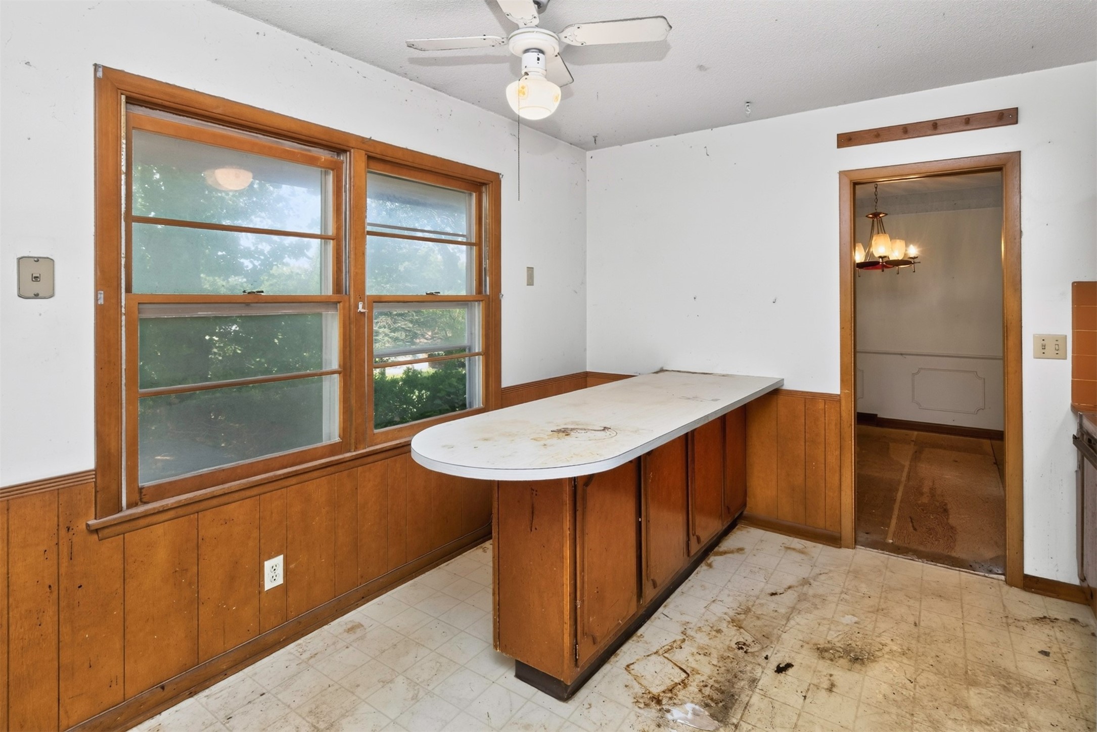 6514 Lincoln Avenue Property Photo 10