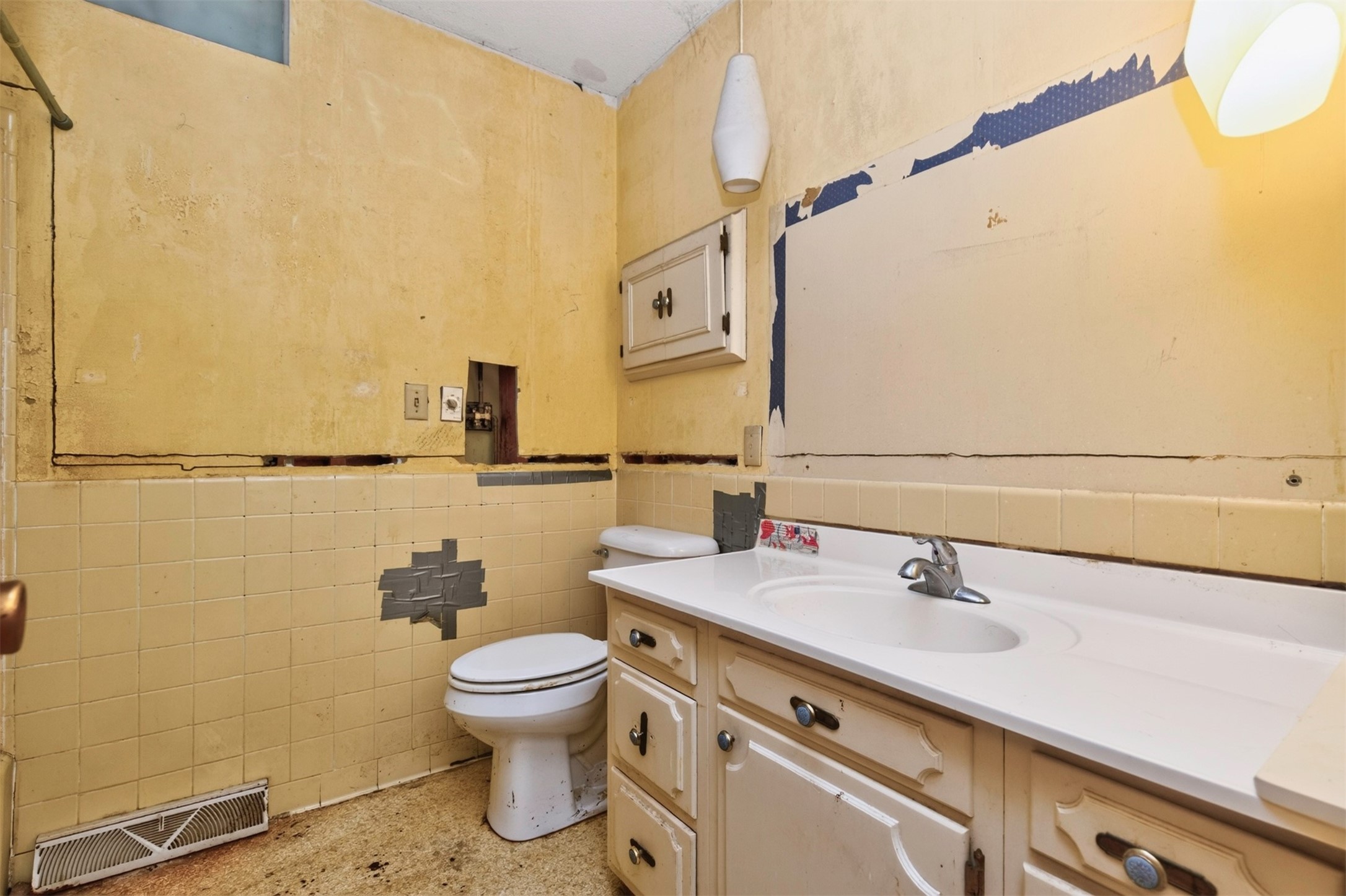 6514 Lincoln Avenue Property Photo 14
