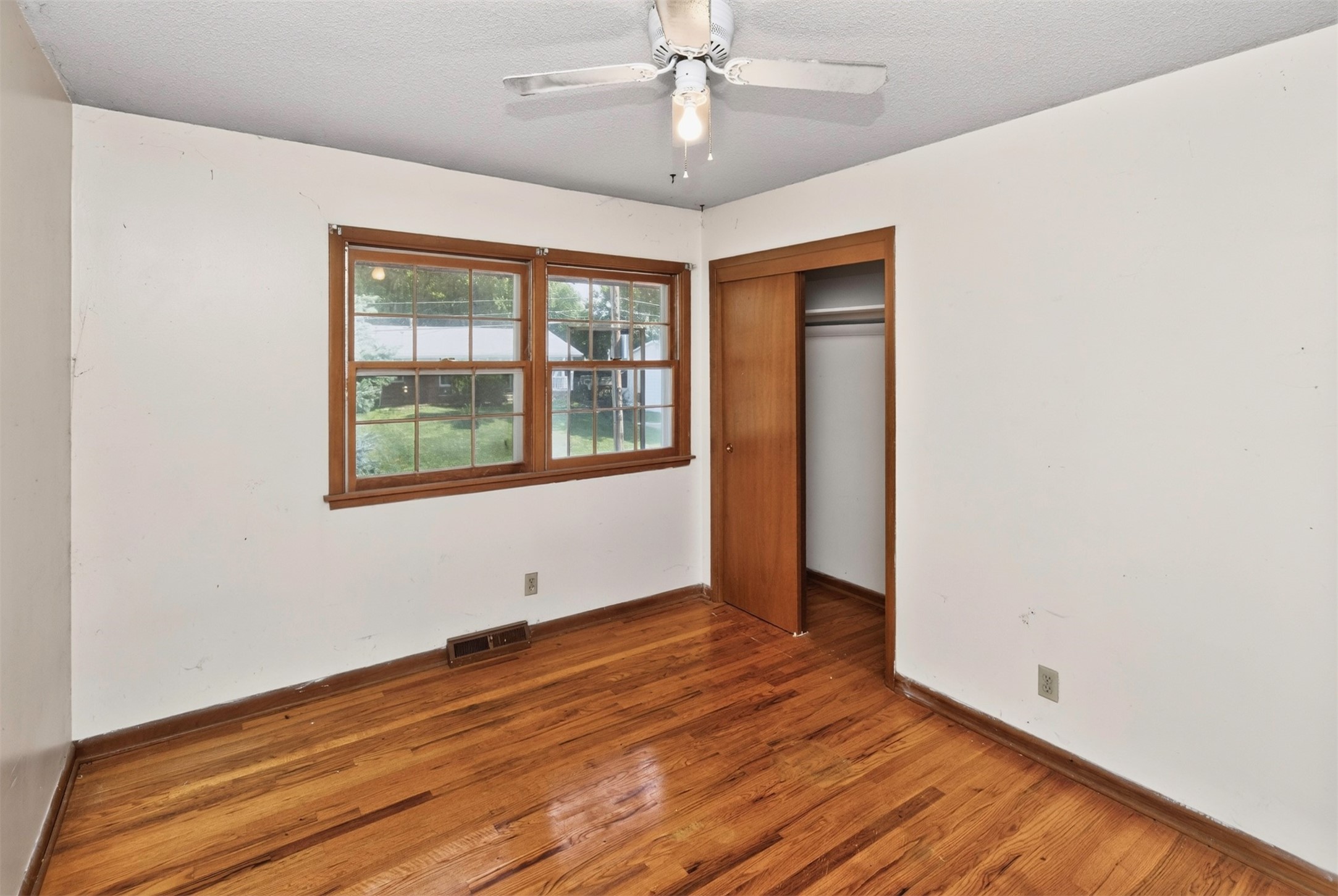 6514 Lincoln Avenue Property Photo 16