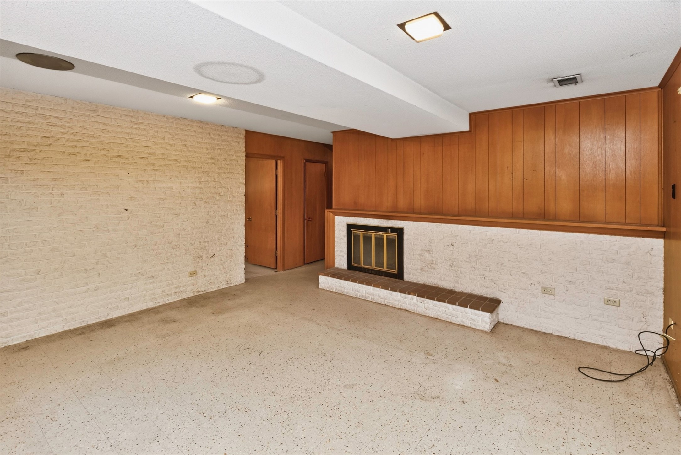 6514 Lincoln Avenue Property Photo 25