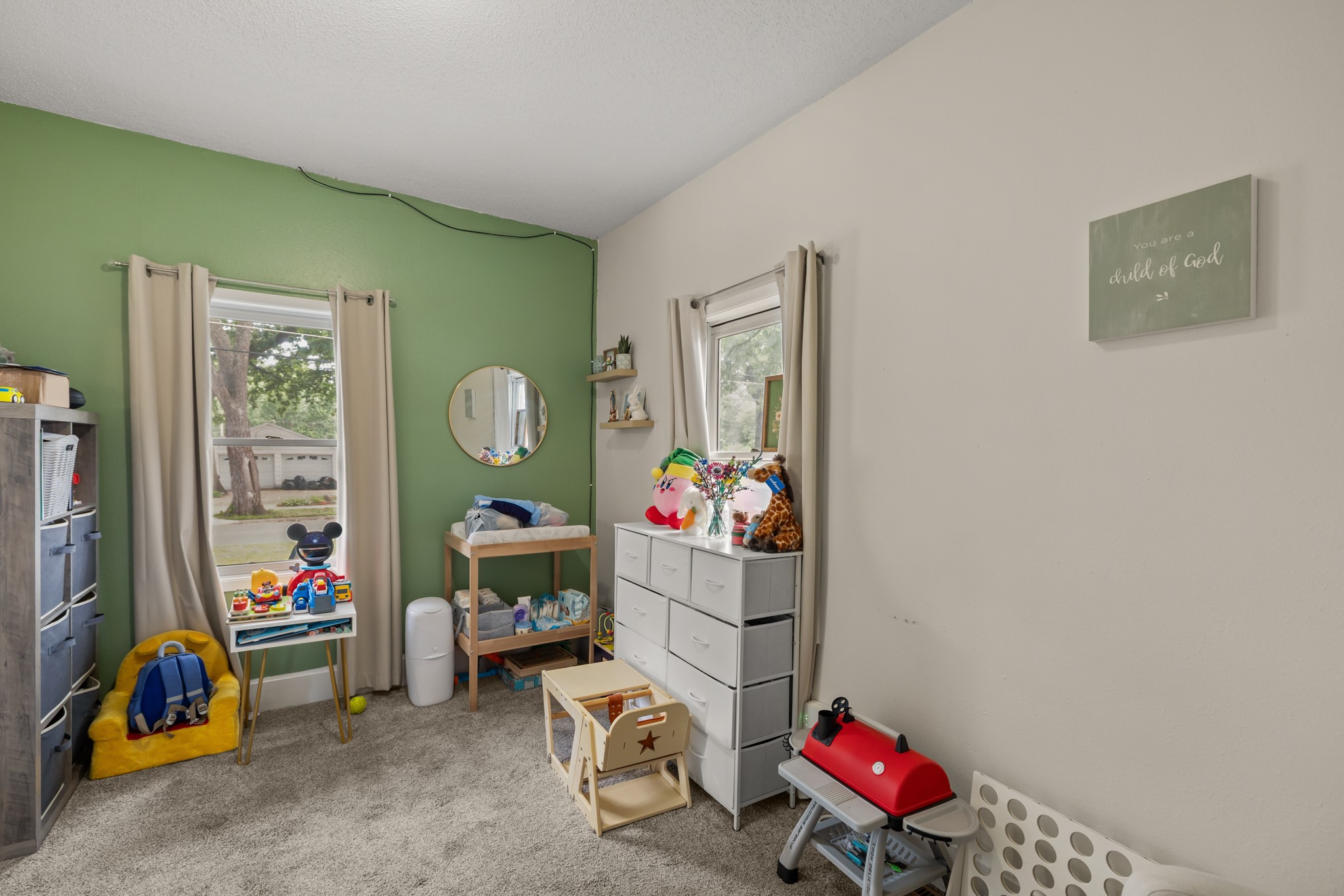 412 E Gray Street Property Photo 9
