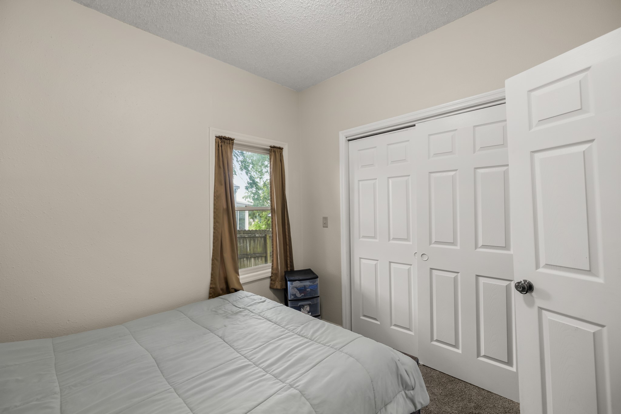 412 E Gray Street Property Photo 13