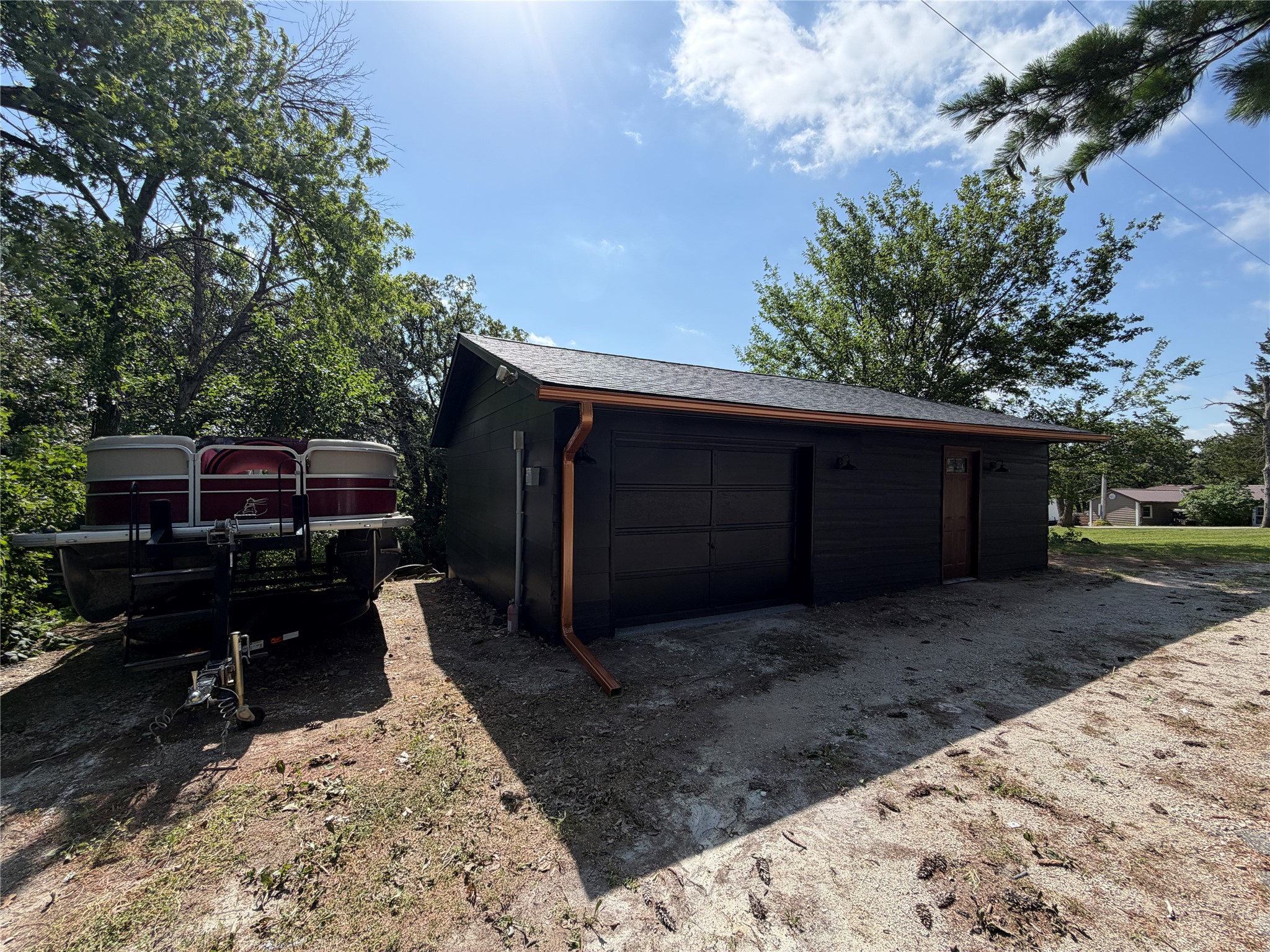 8422 Meadow Wood Drive Property Photo 2