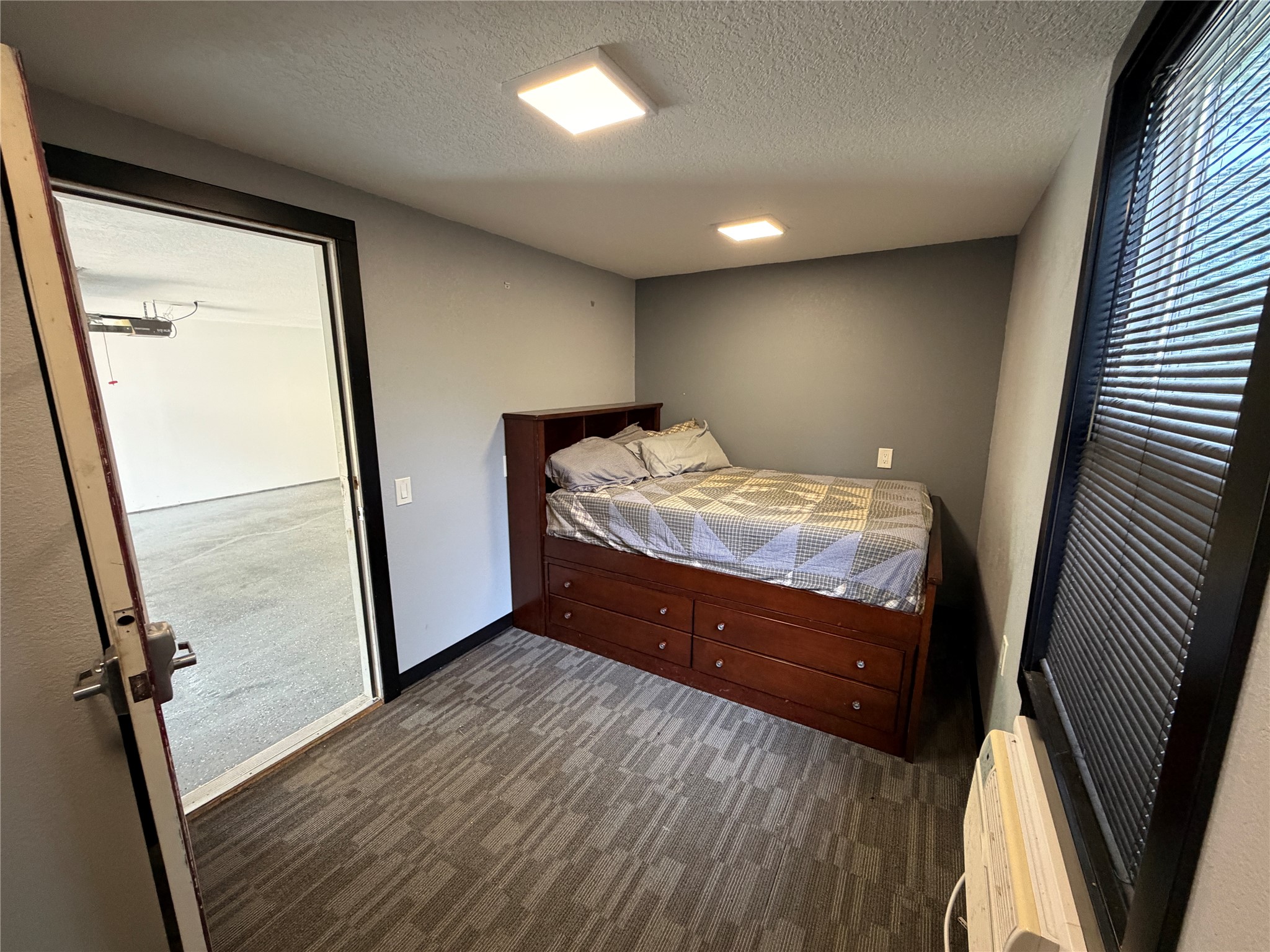 8422 Meadow Wood Drive Property Photo 3