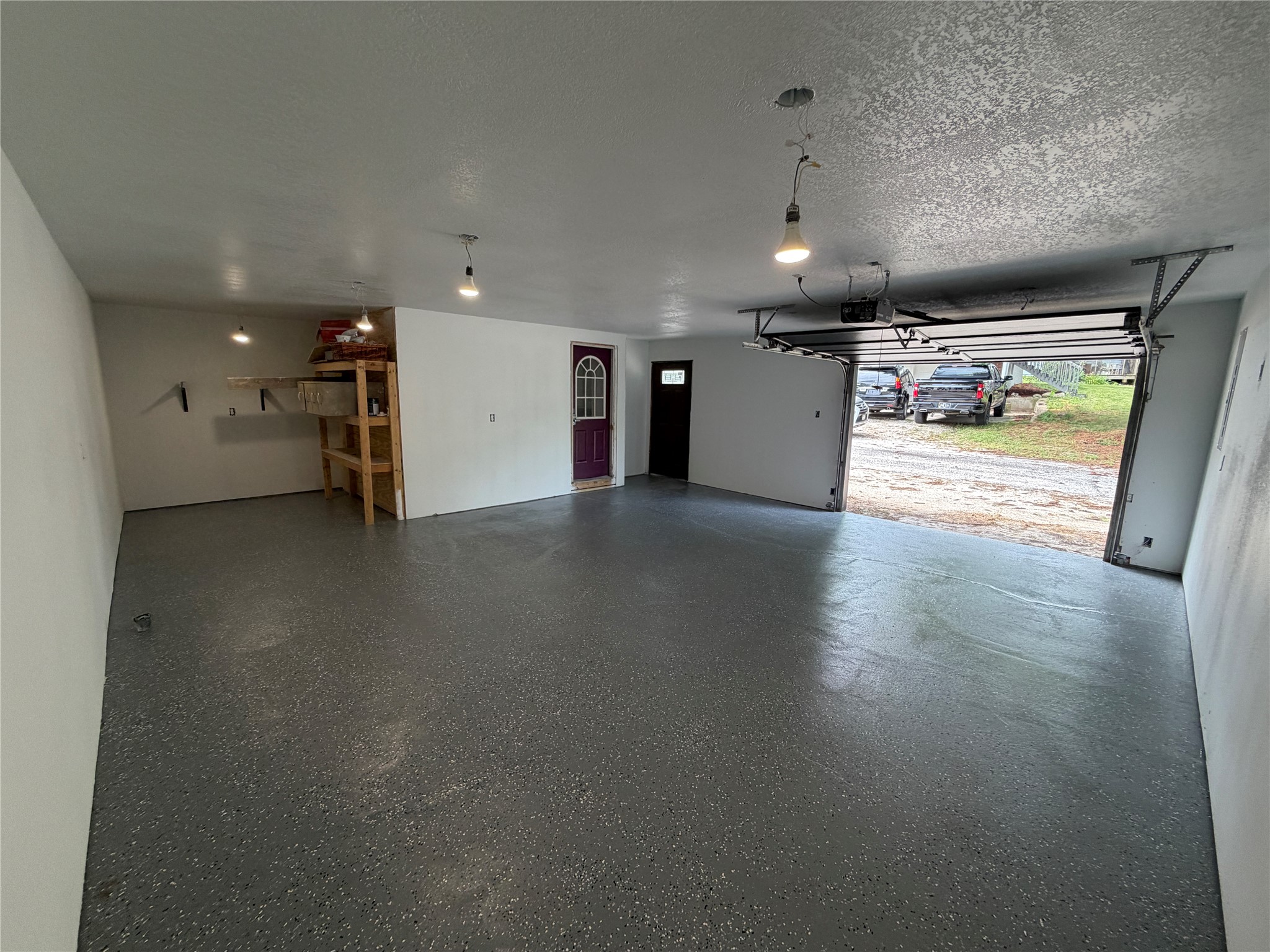 8422 Meadow Wood Drive Property Photo 8