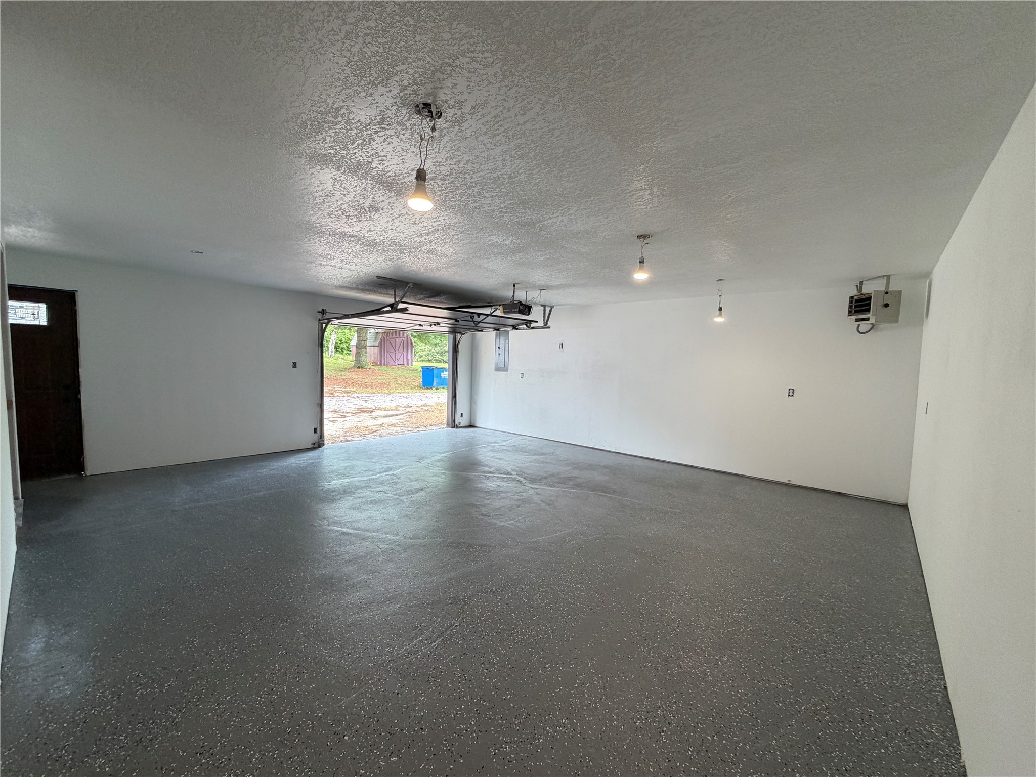 8422 Meadow Wood Drive Property Photo 10