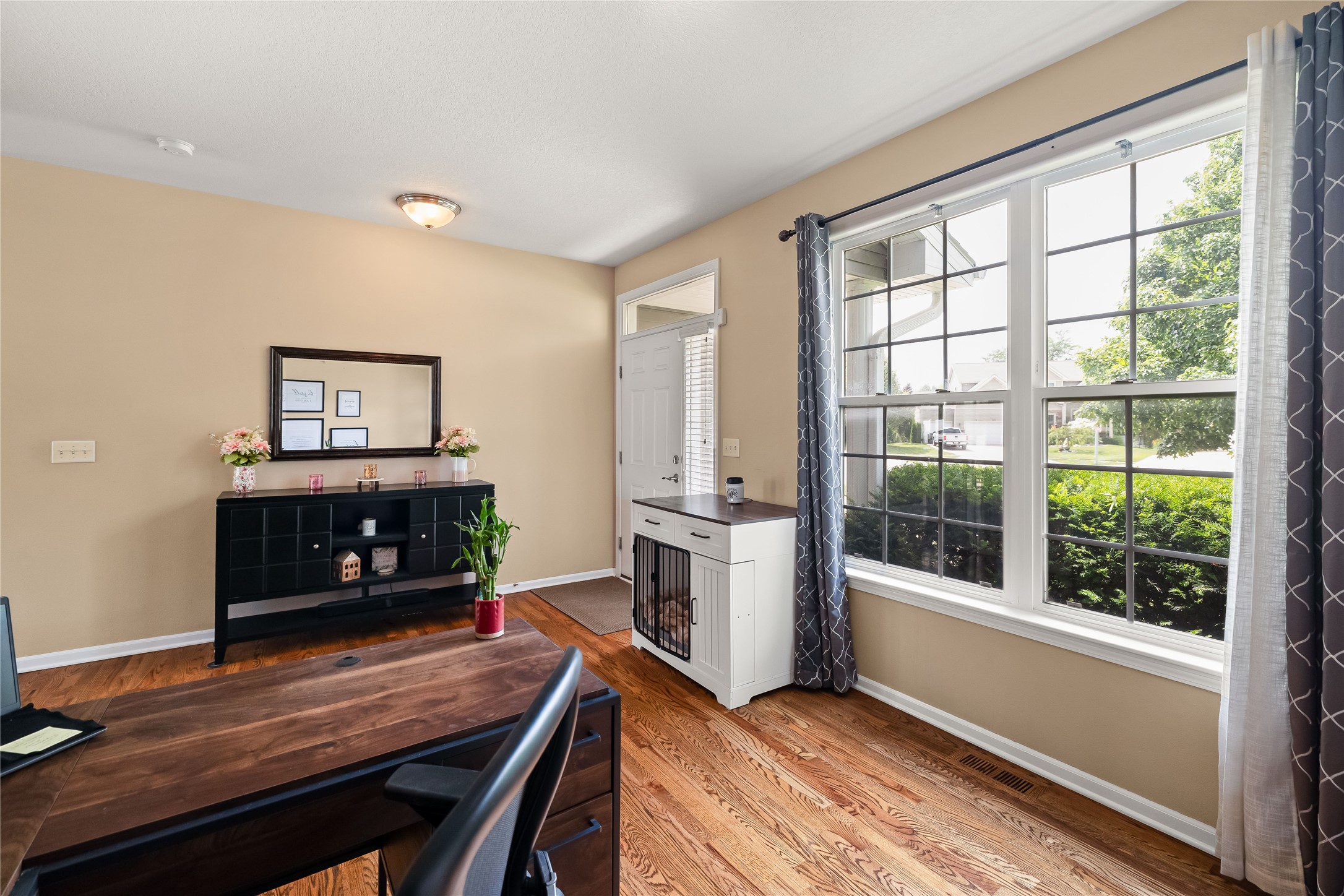 9042 Lake Court Property Photo 4