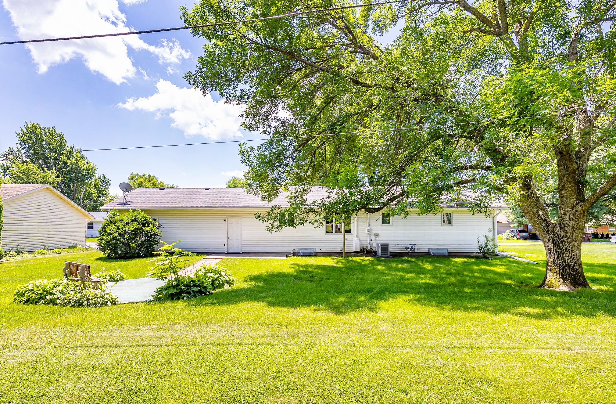 623 6th Street Property Photo 3
