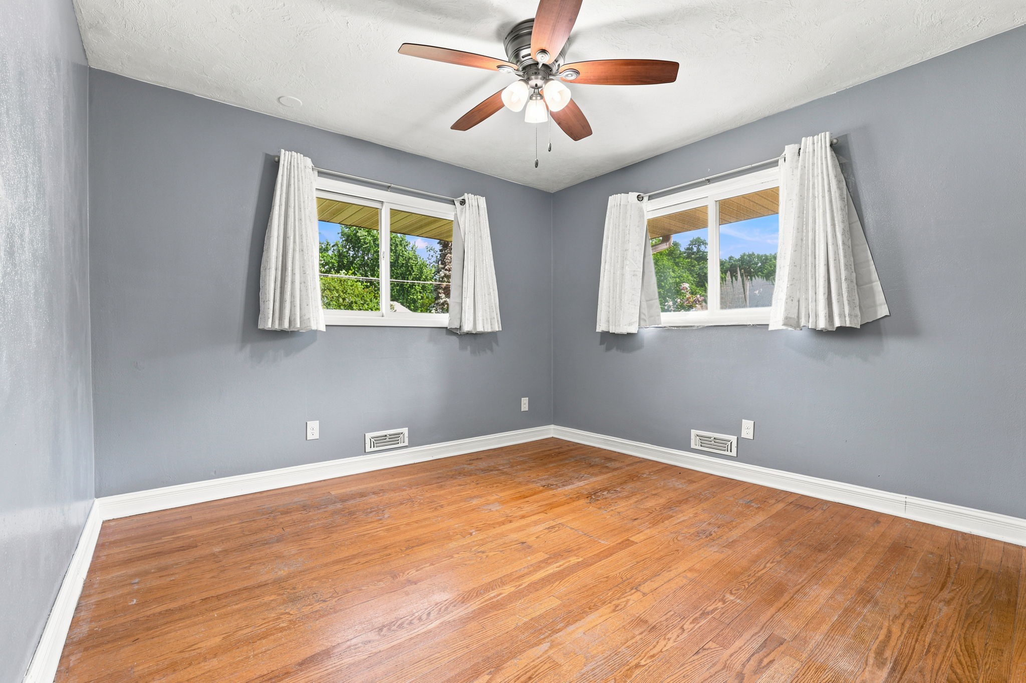 4206 43rd Street Property Photo 7