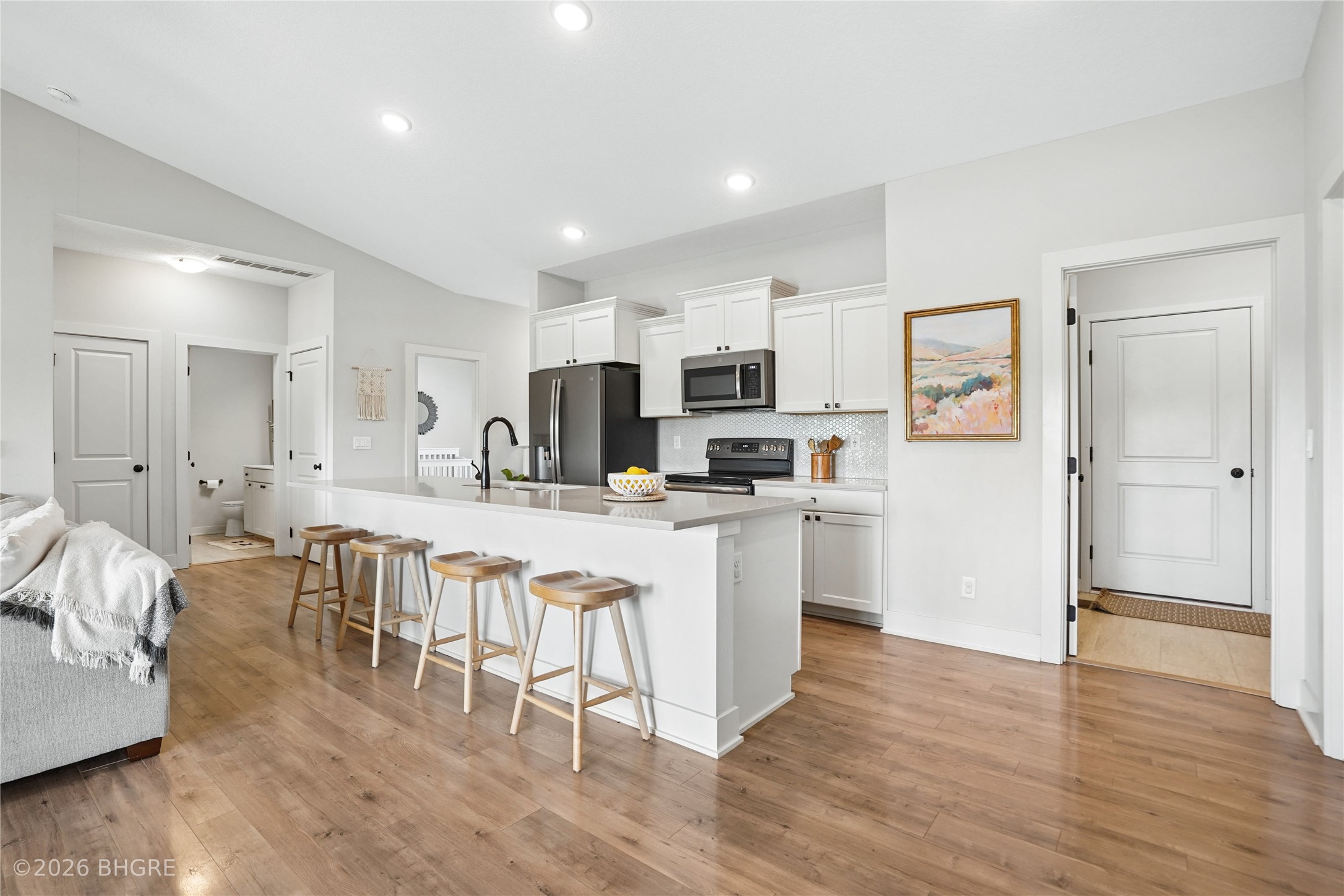 30 Se Waddell Way Property Photo 13