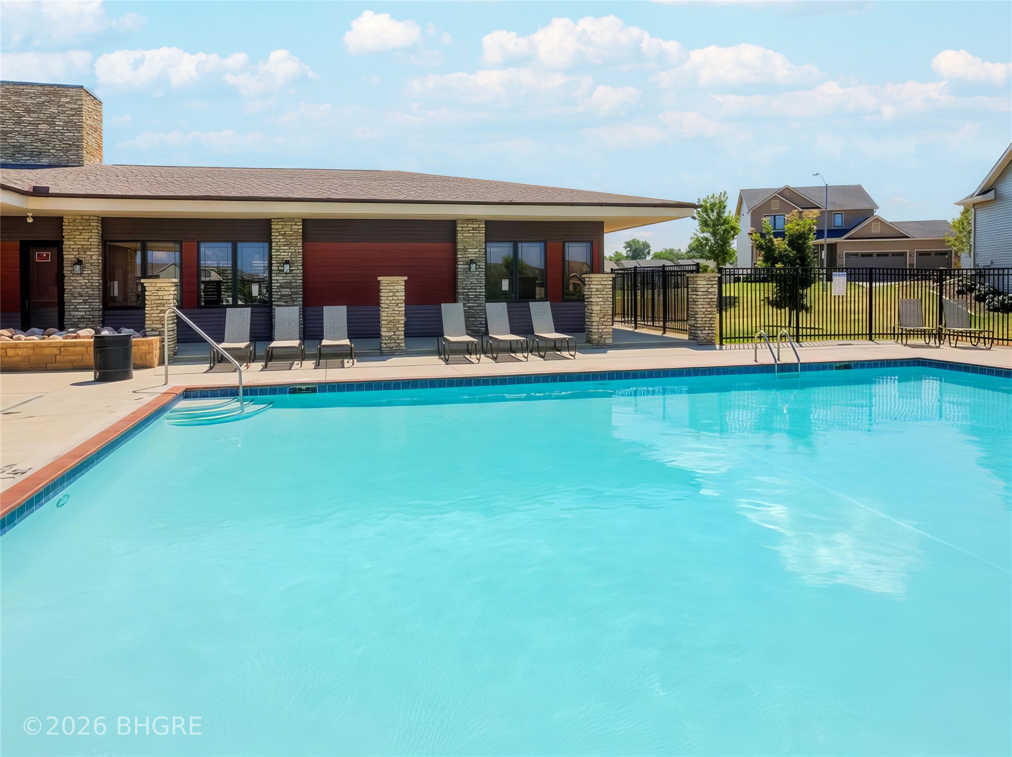 30 Se Waddell Way Property Photo 35