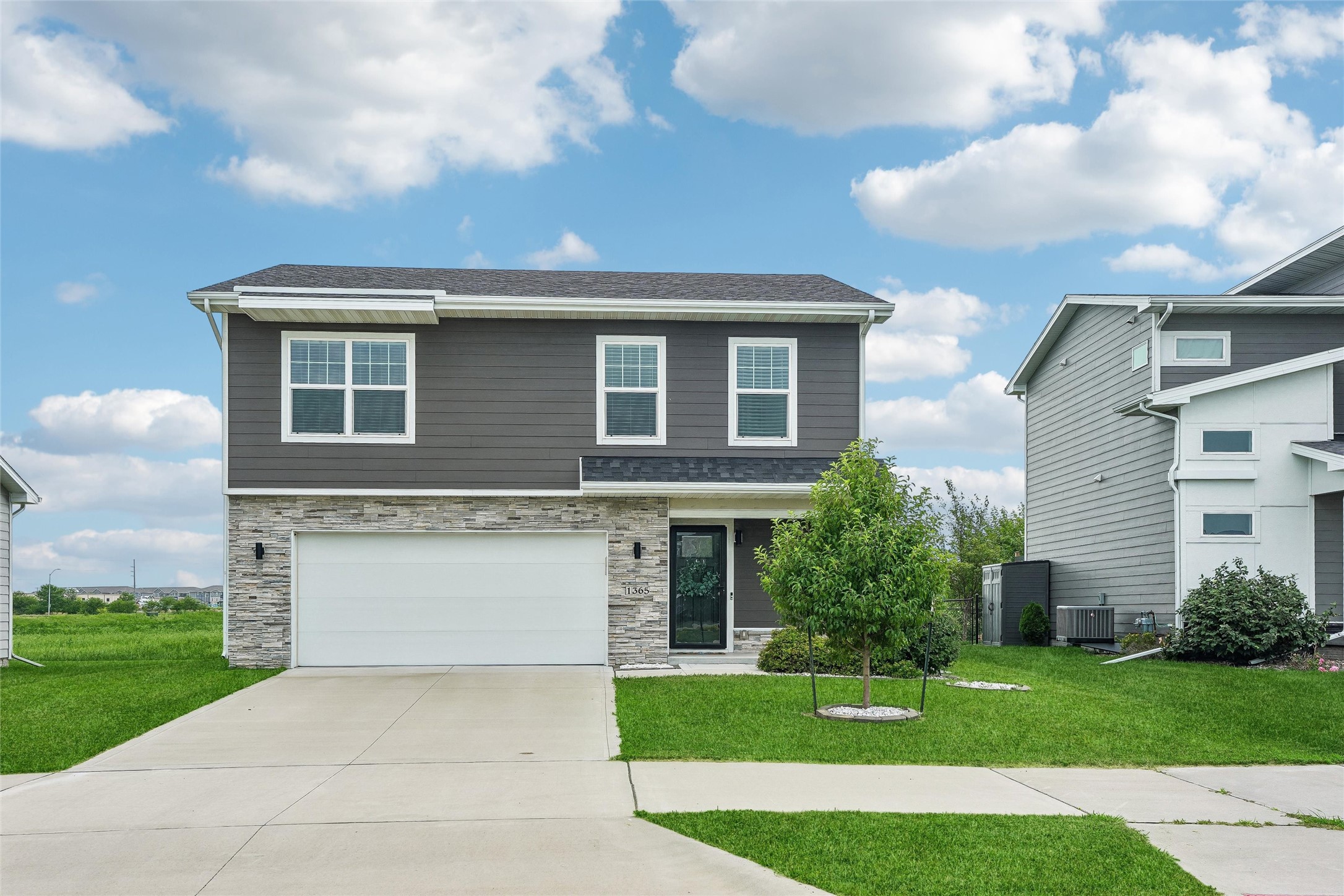 1365 Se Parkview Crossing Drive Property Photo 1