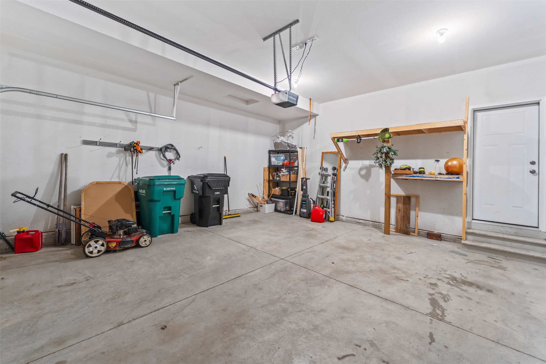 620 Ne Pearl Drive Property Photo 27