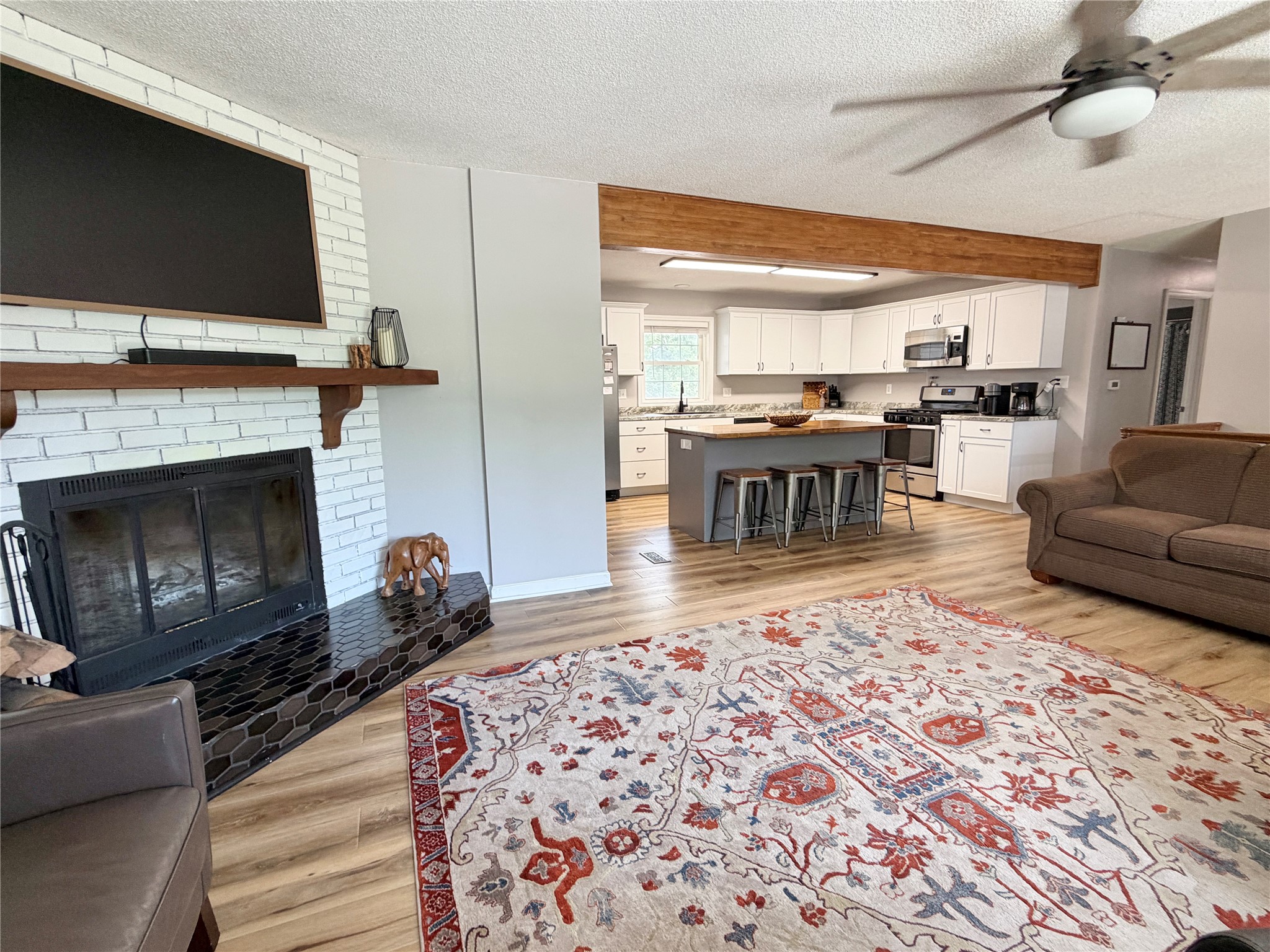 1115 N 9th Avenue E Property Photo 5