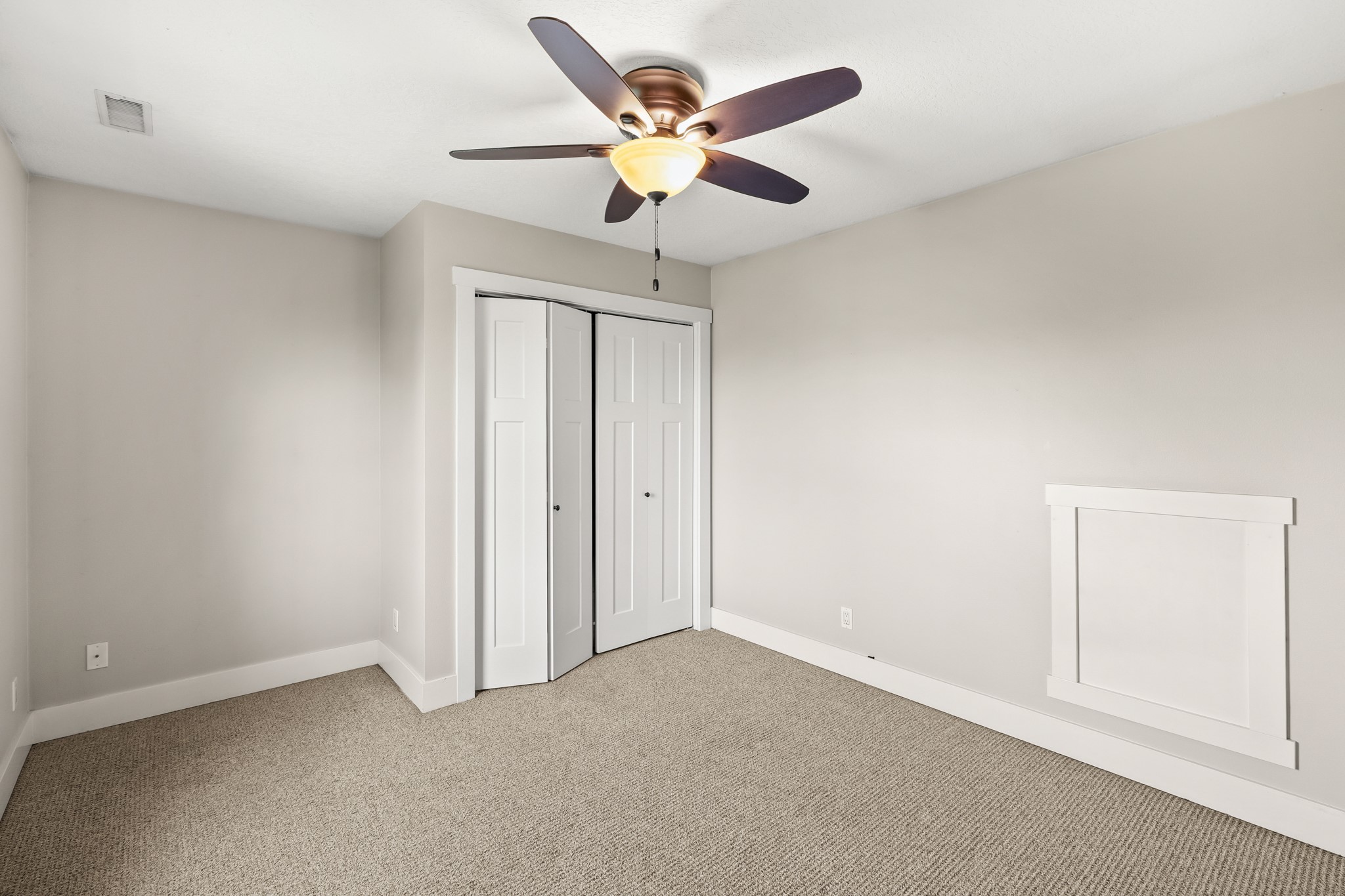 2843 Piccadilly Square Property Photo 25