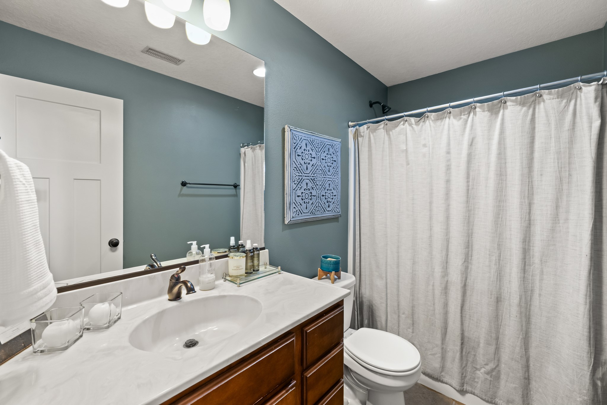 2843 Piccadilly Square Property Photo 27