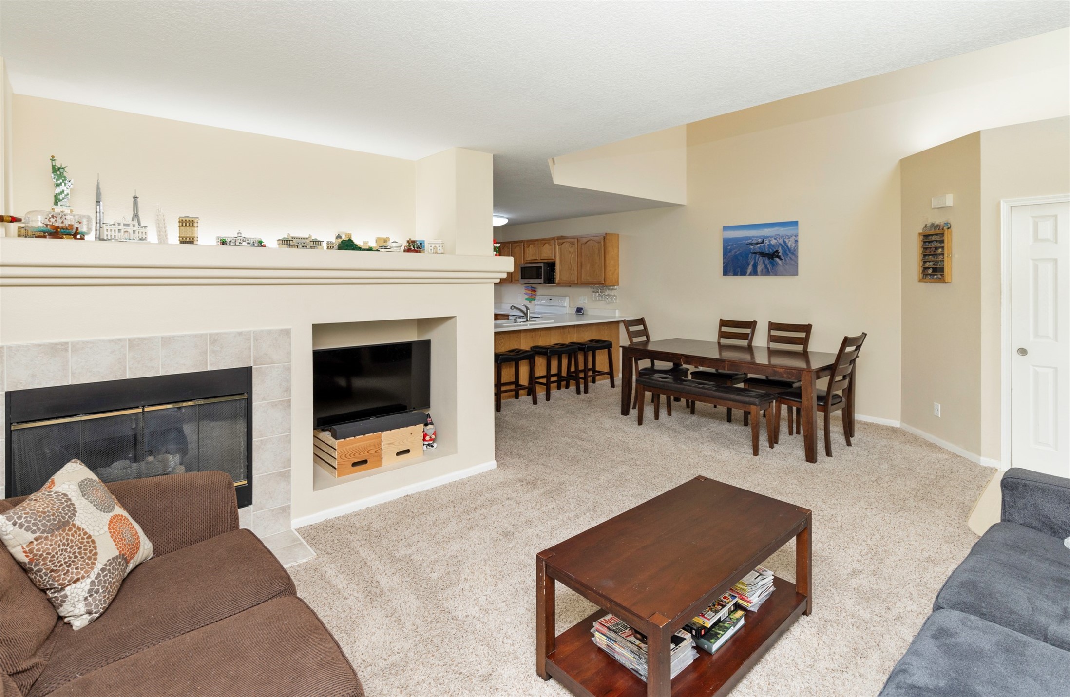 1400 S 52nd Street 21 Property Photo 1
