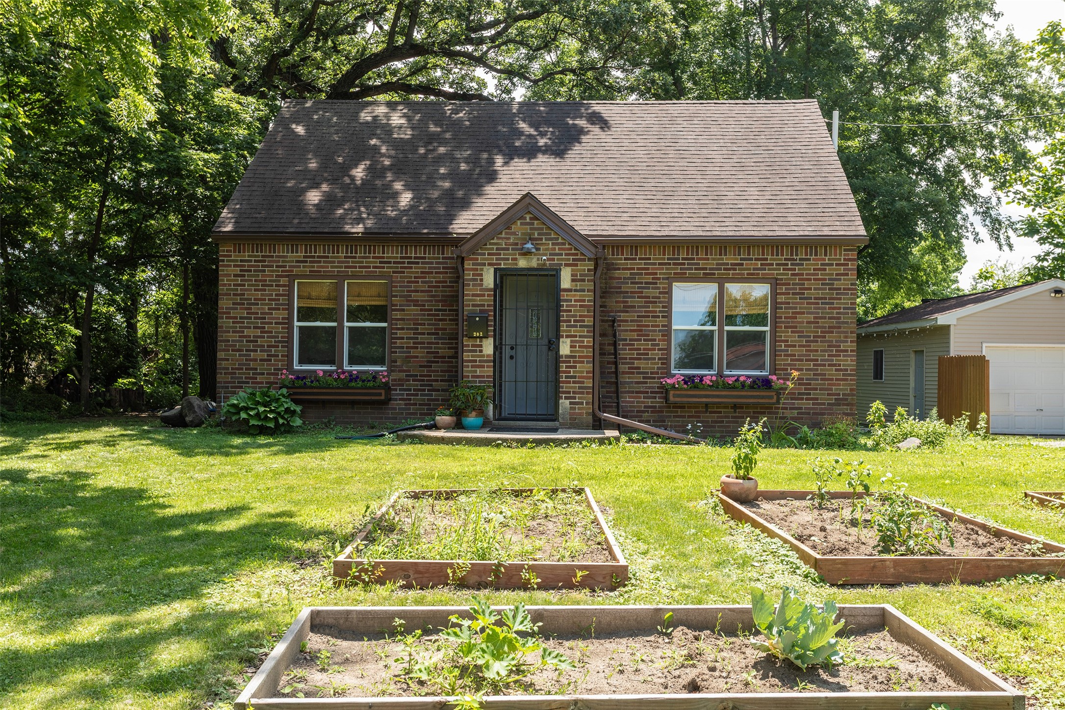 202 Hillside Avenue Property Photo 2