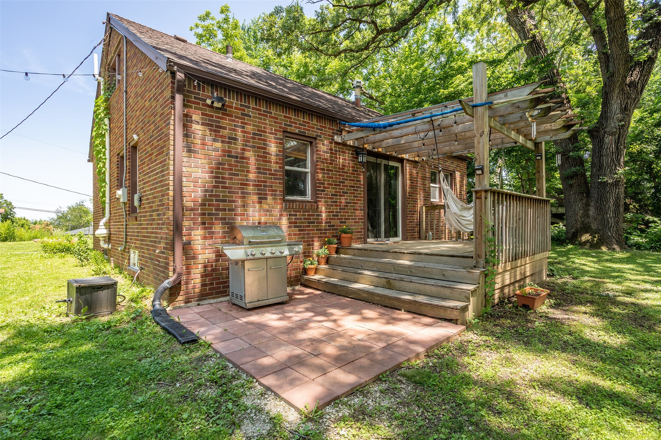 202 Hillside Avenue Property Photo 20
