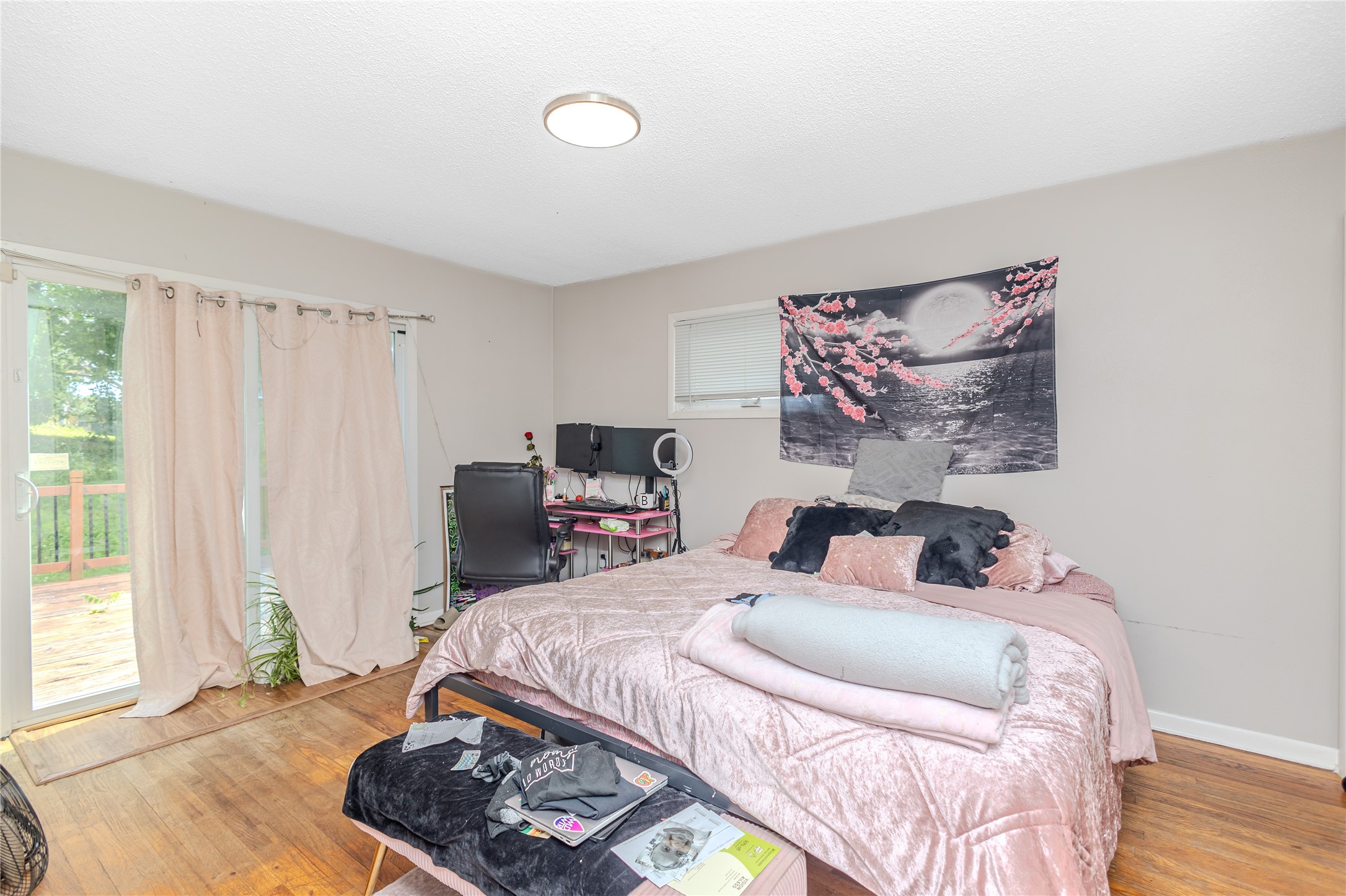 2507 E Tiffin Avenue Property Photo 7