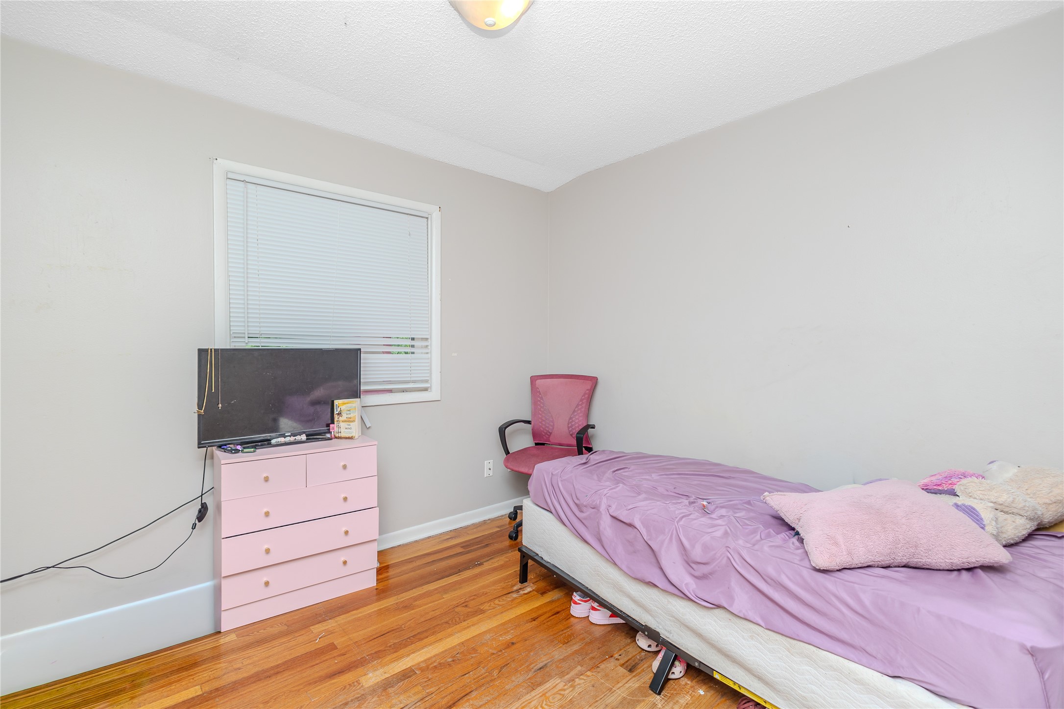 2507 E Tiffin Avenue Property Photo 8