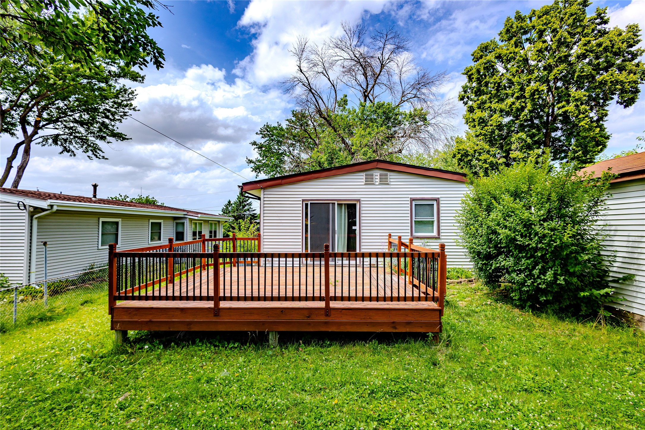2507 E Tiffin Avenue Property Photo 17