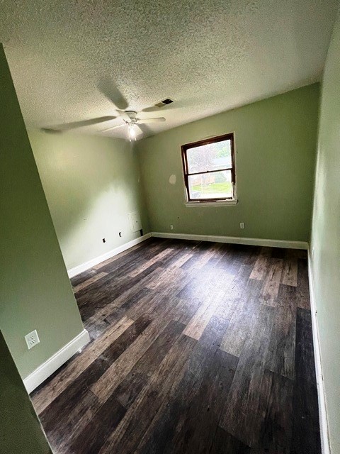 119 E Leland Avenue Property Photo 3