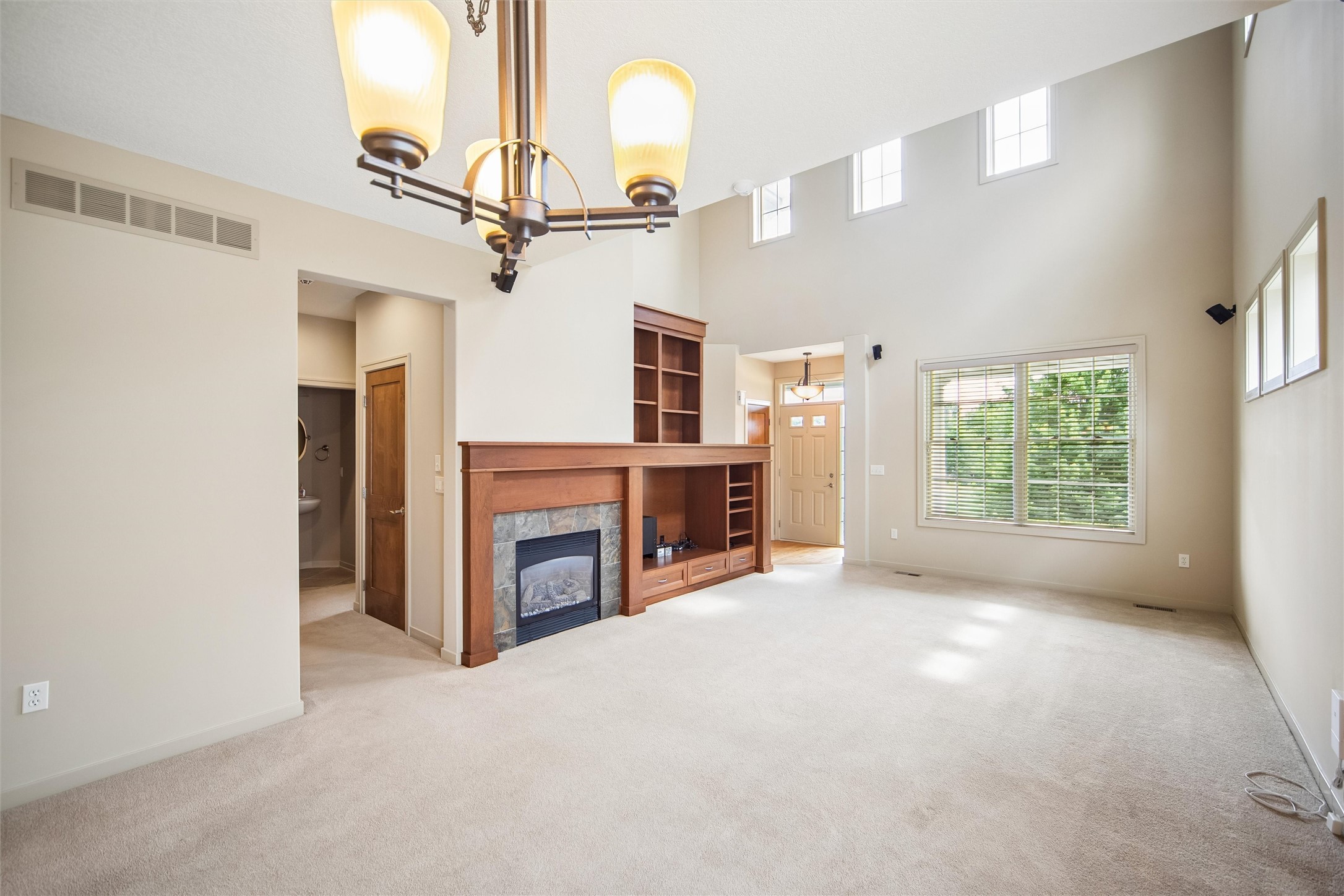 5615 Flagstone Way Property Photo 4