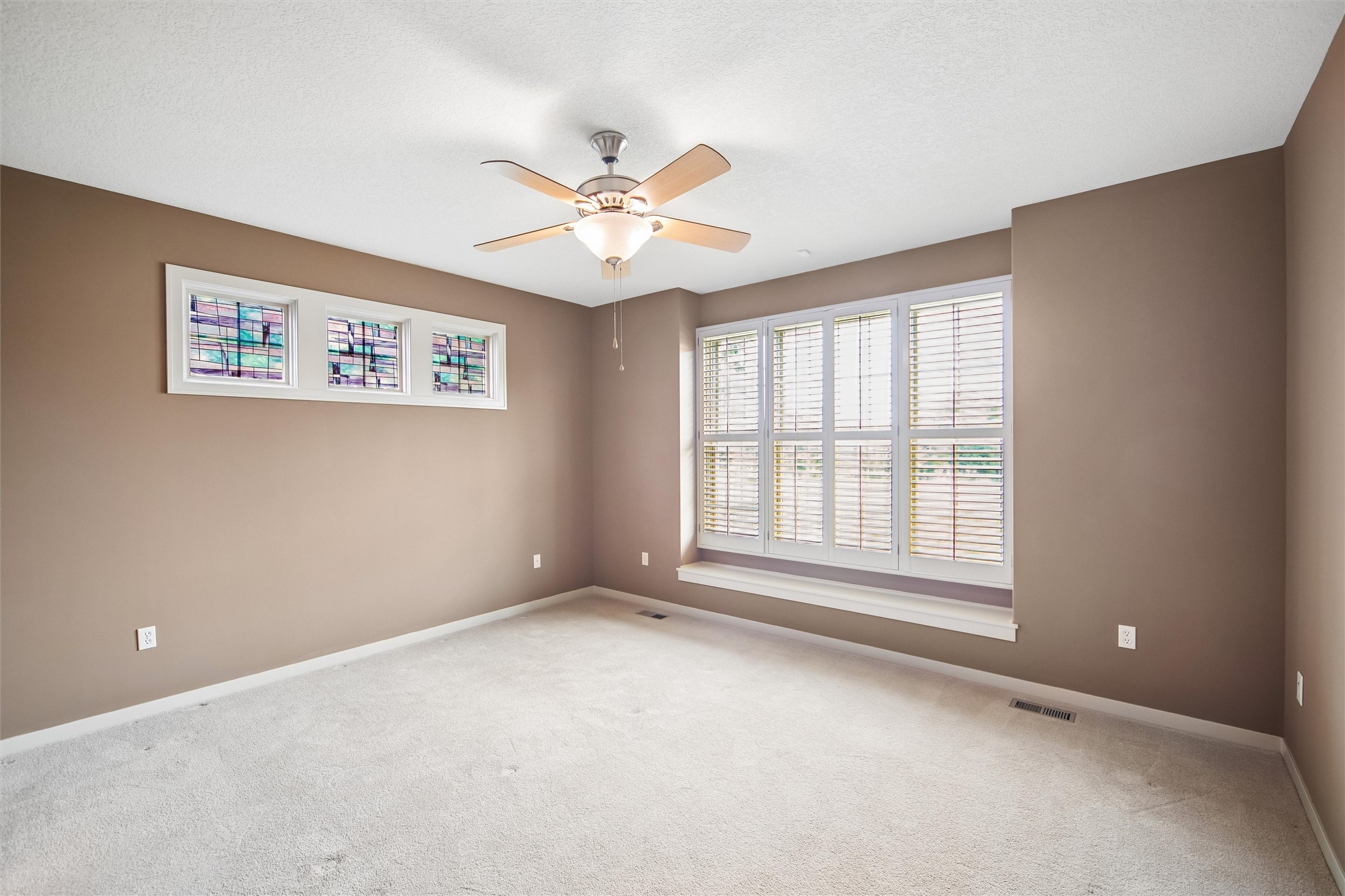5615 Flagstone Way Property Photo 9