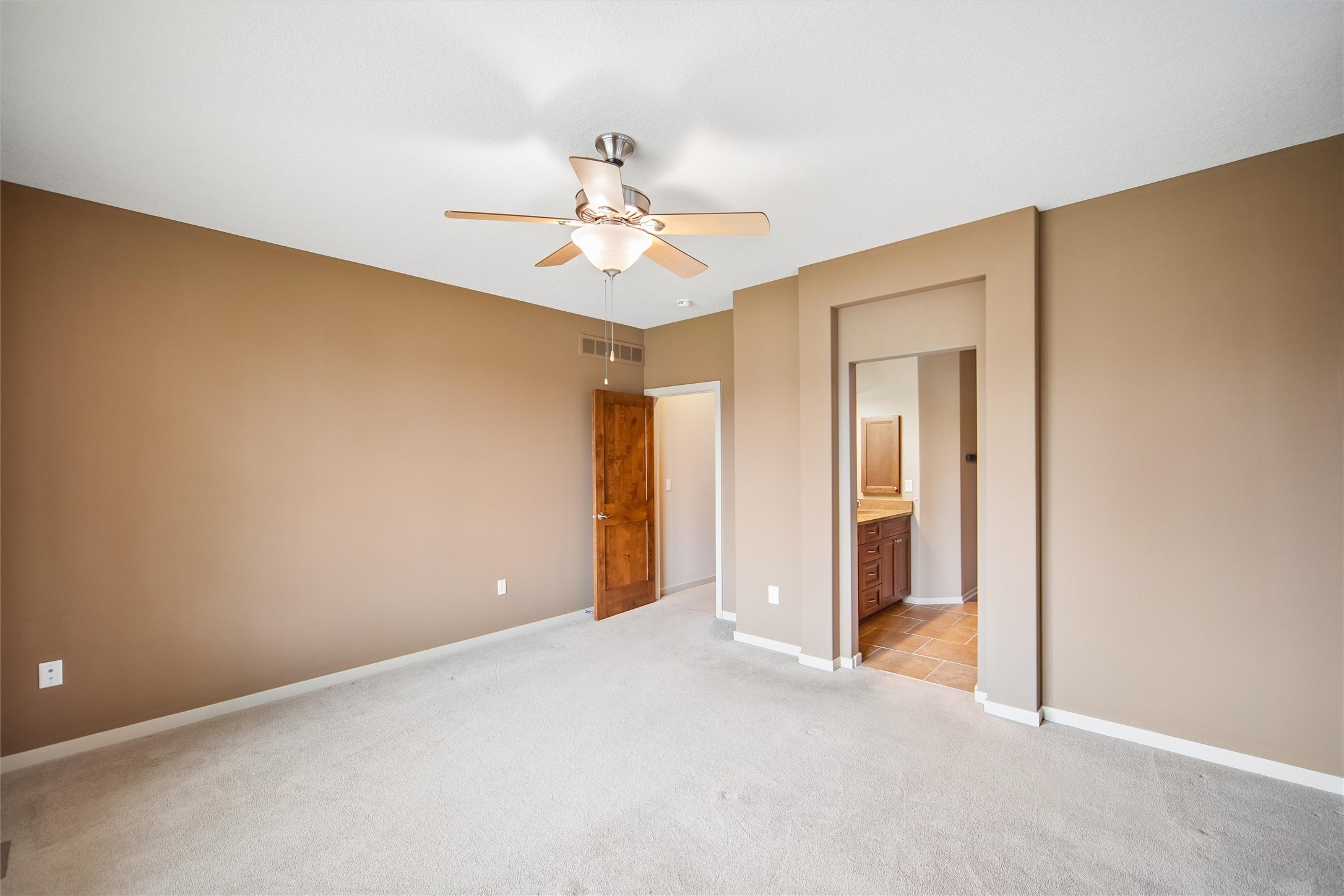 5615 Flagstone Way Property Photo 10