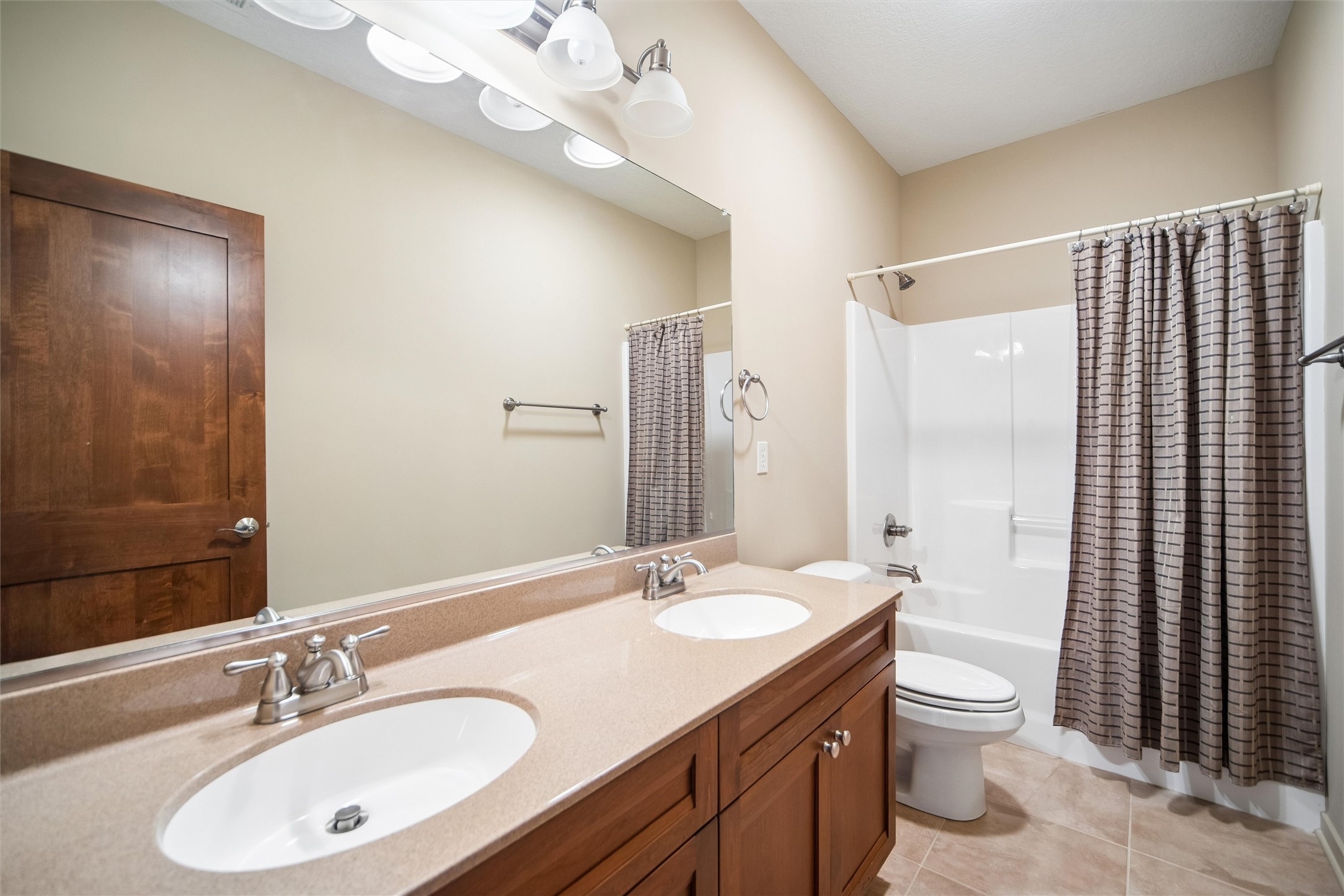5615 Flagstone Way Property Photo 20