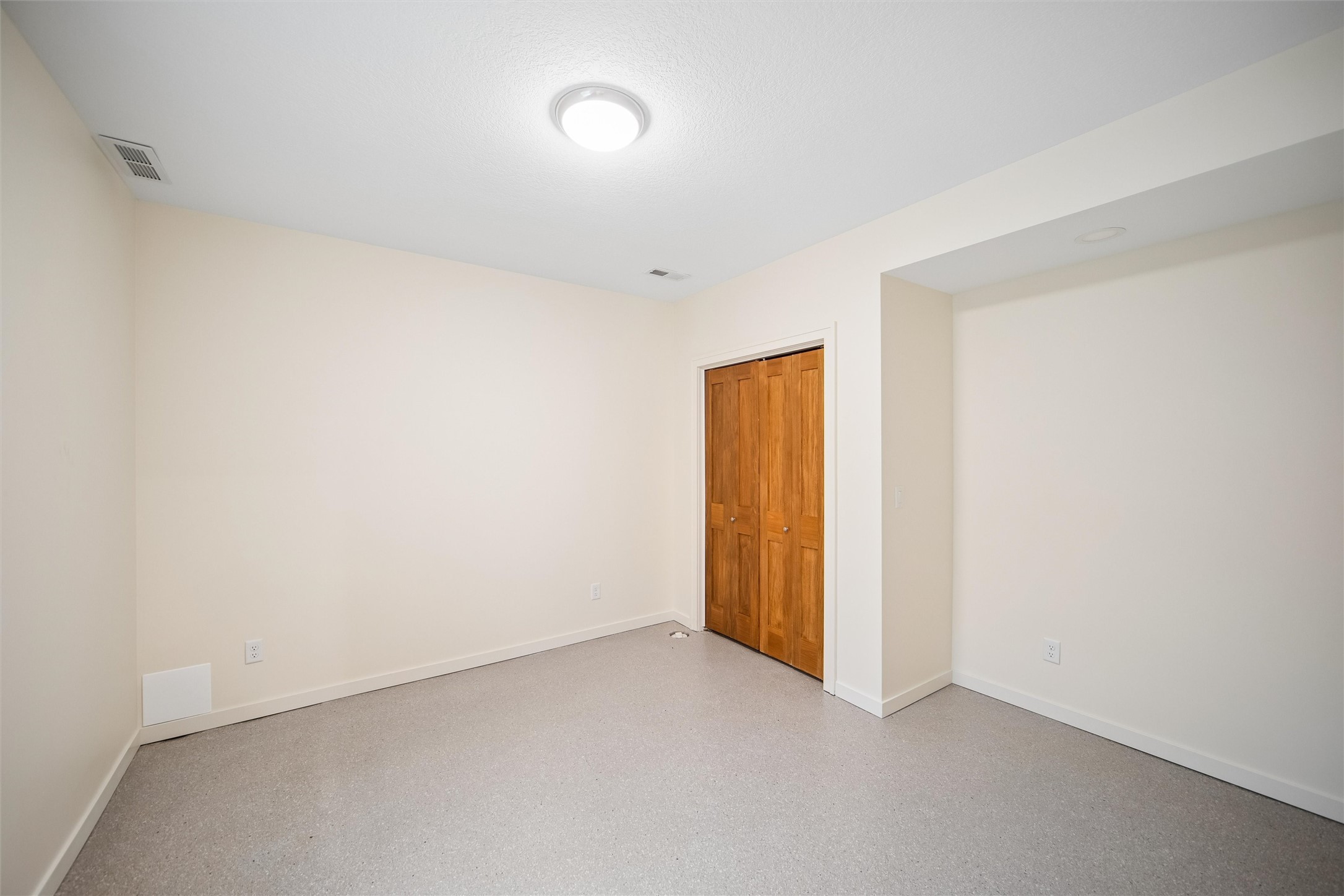 5615 Flagstone Way Property Photo 23