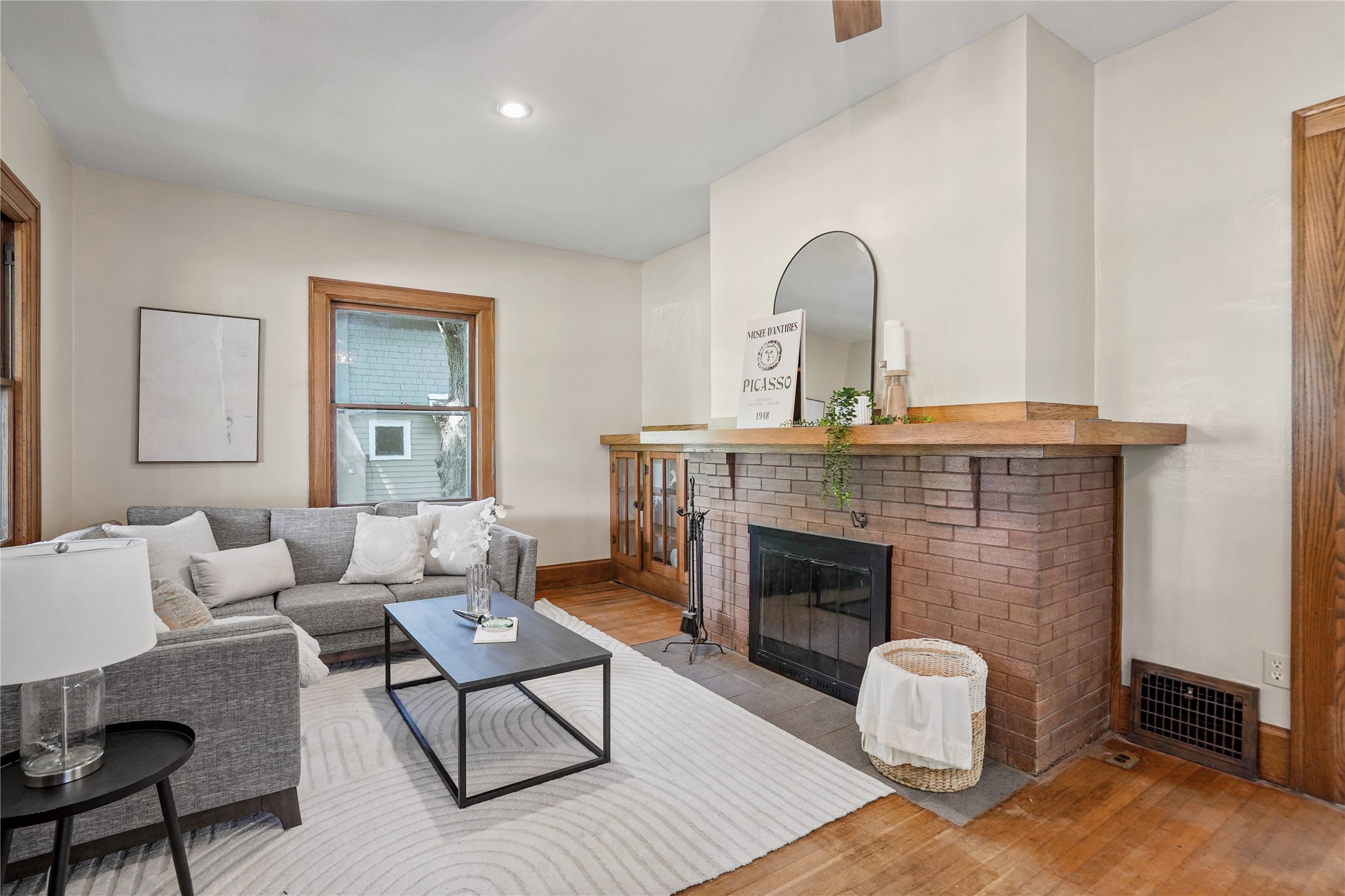 1323 46th Street Property Photo 8