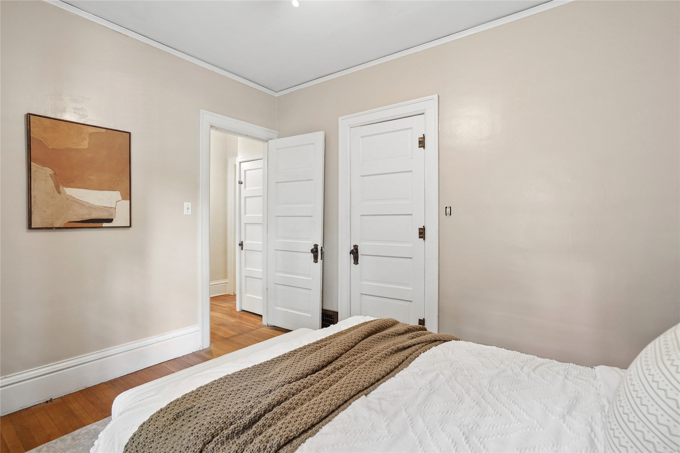1323 46th Street Property Photo 16
