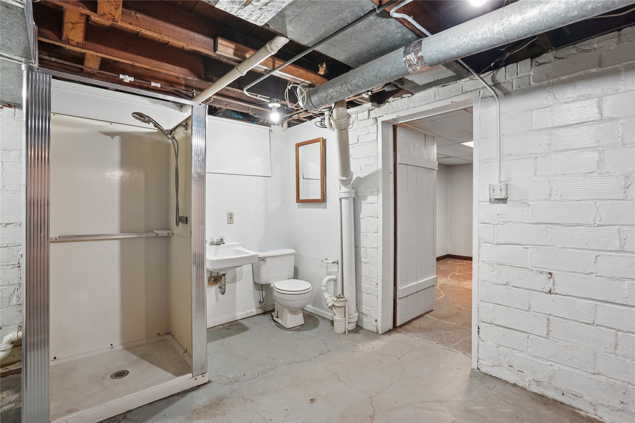 1323 46th Street Property Photo 21