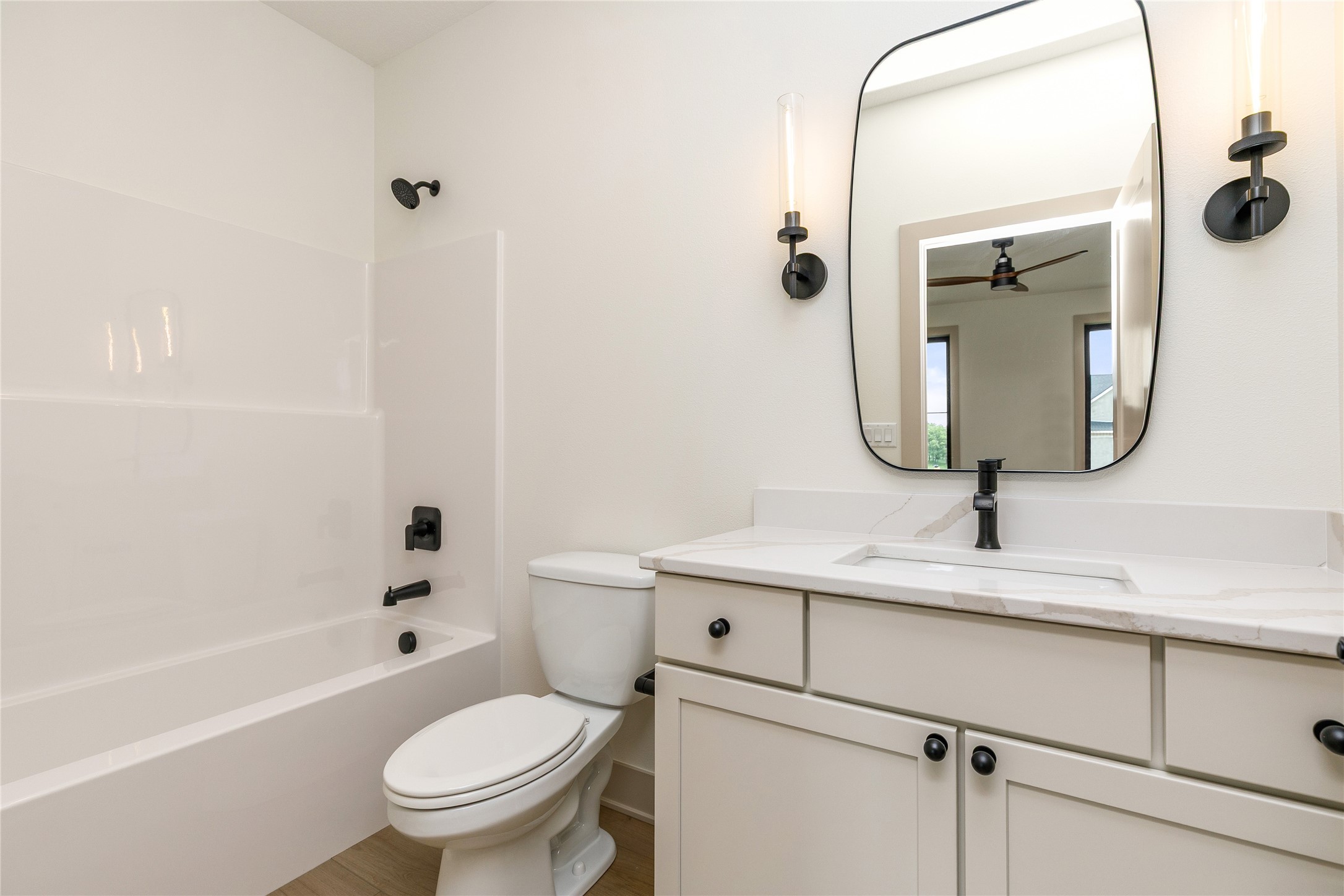 1348 S Auburn Place Property Photo 18