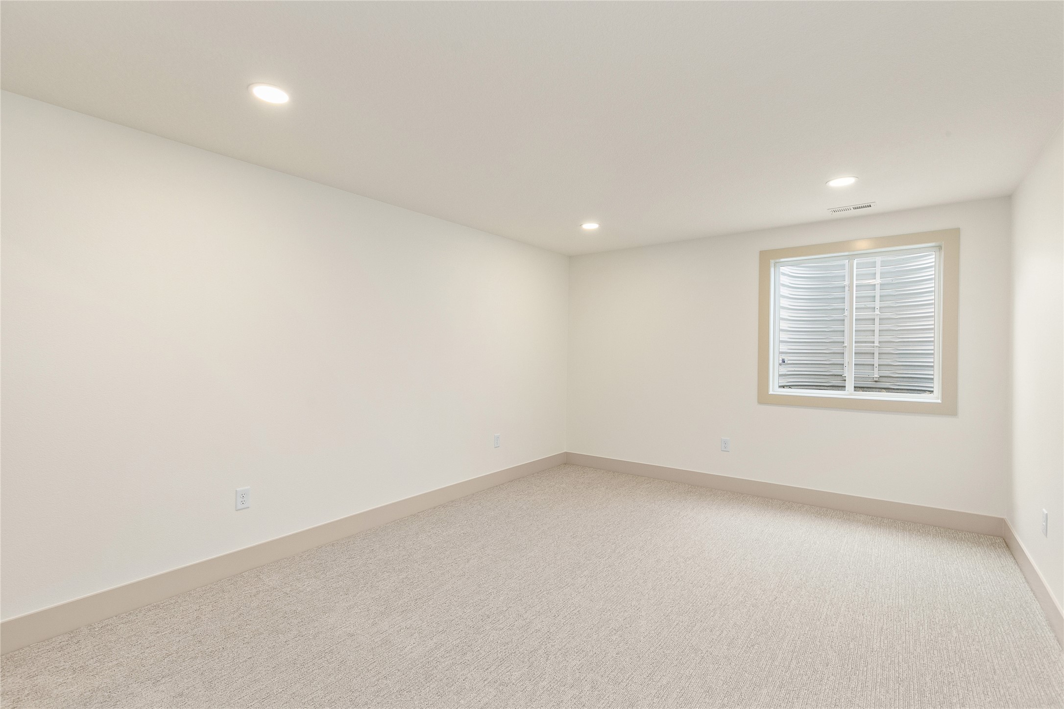 1348 S Auburn Place Property Photo 28