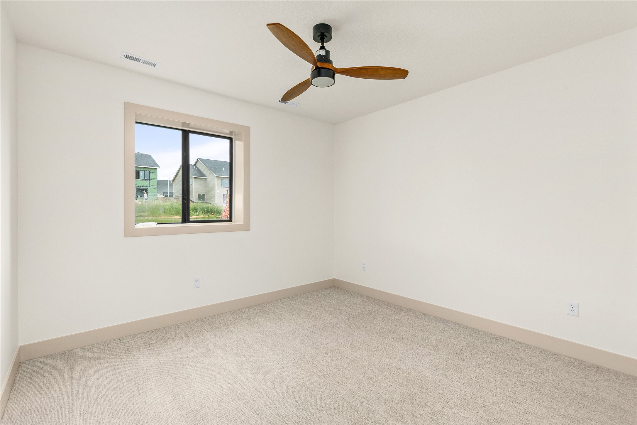 1348 S Auburn Place Property Photo 29