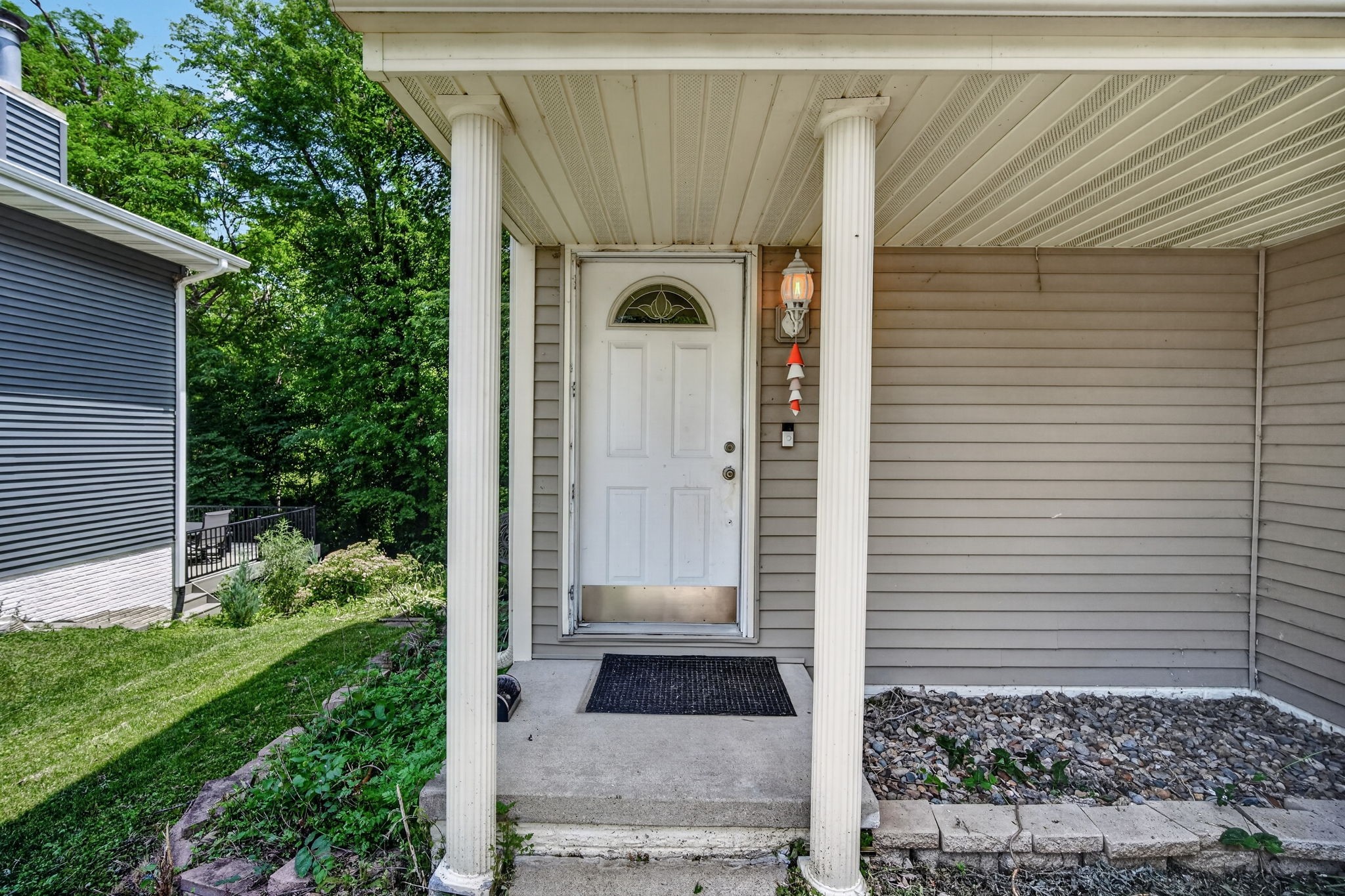 3889 92nd Drive Property Photo 4