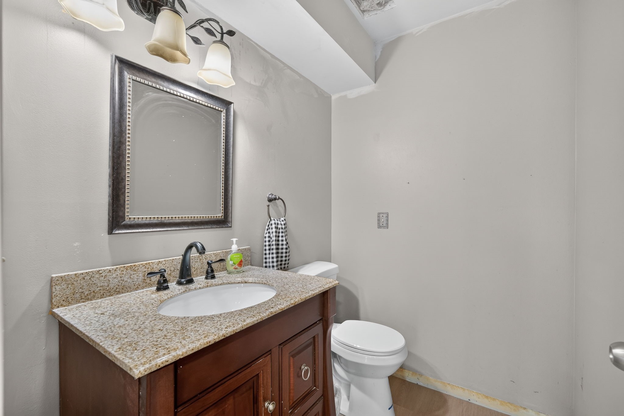 3889 92nd Drive Property Photo 14