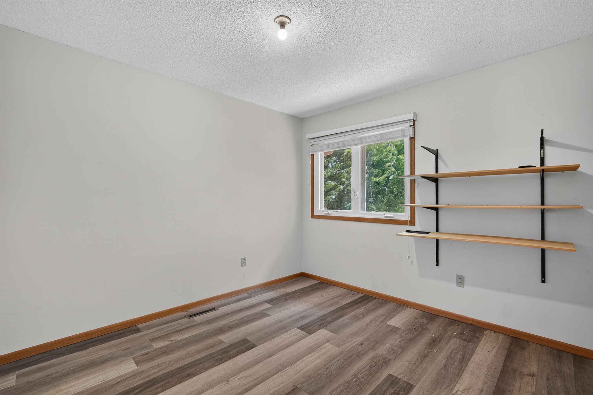 3889 92nd Drive Property Photo 16