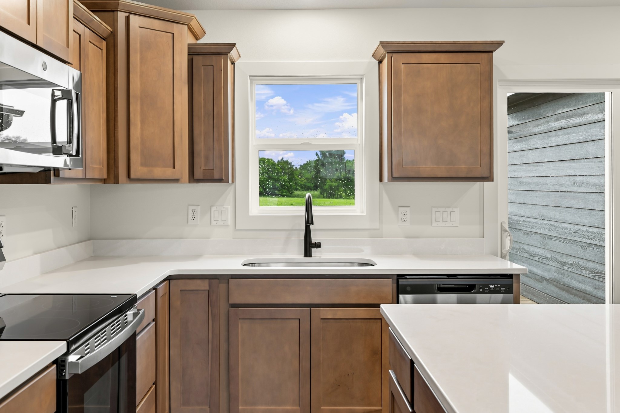 1003 Shady Lane Drive Property Photo 15