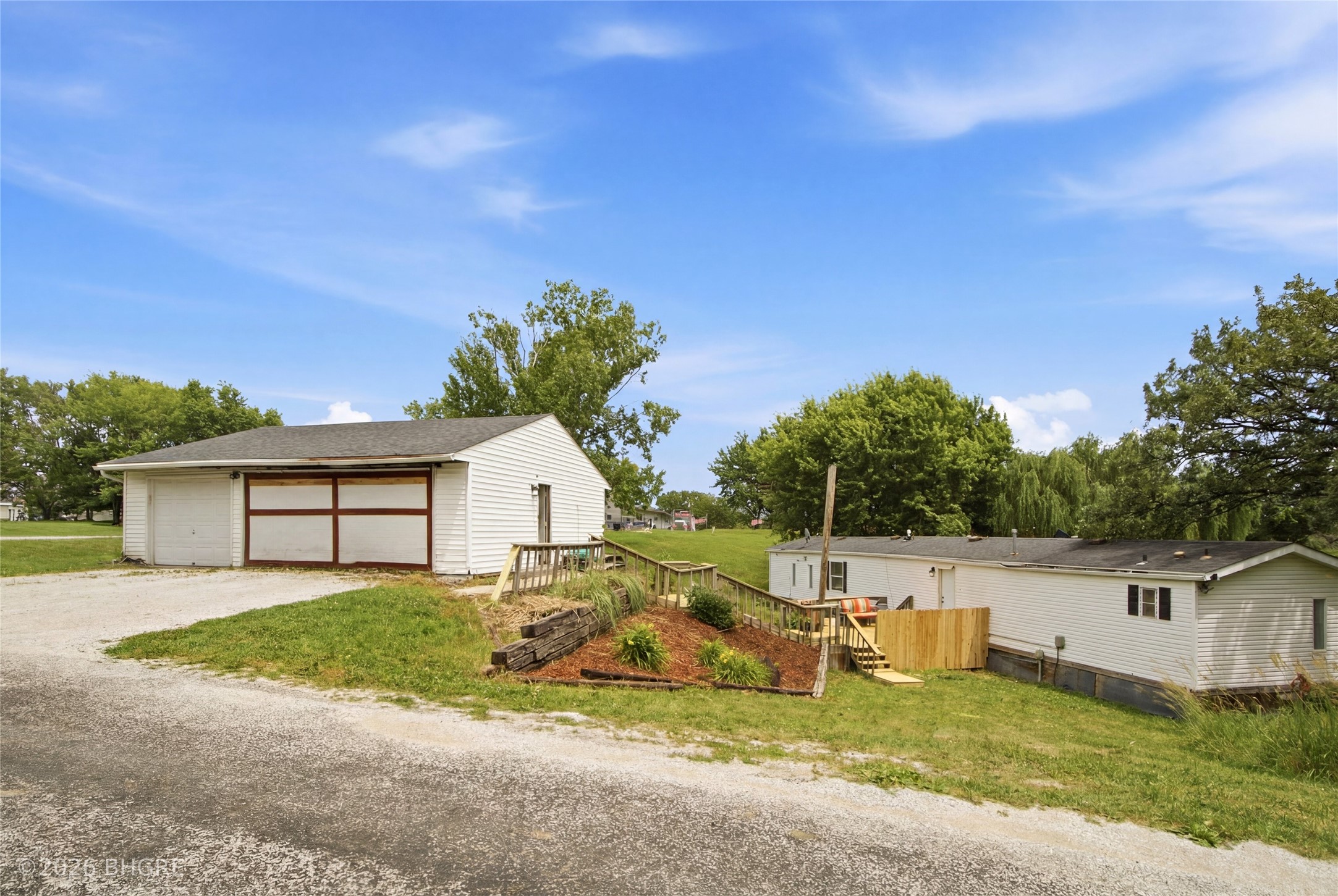 8456 Outer Drive Property Photo 1