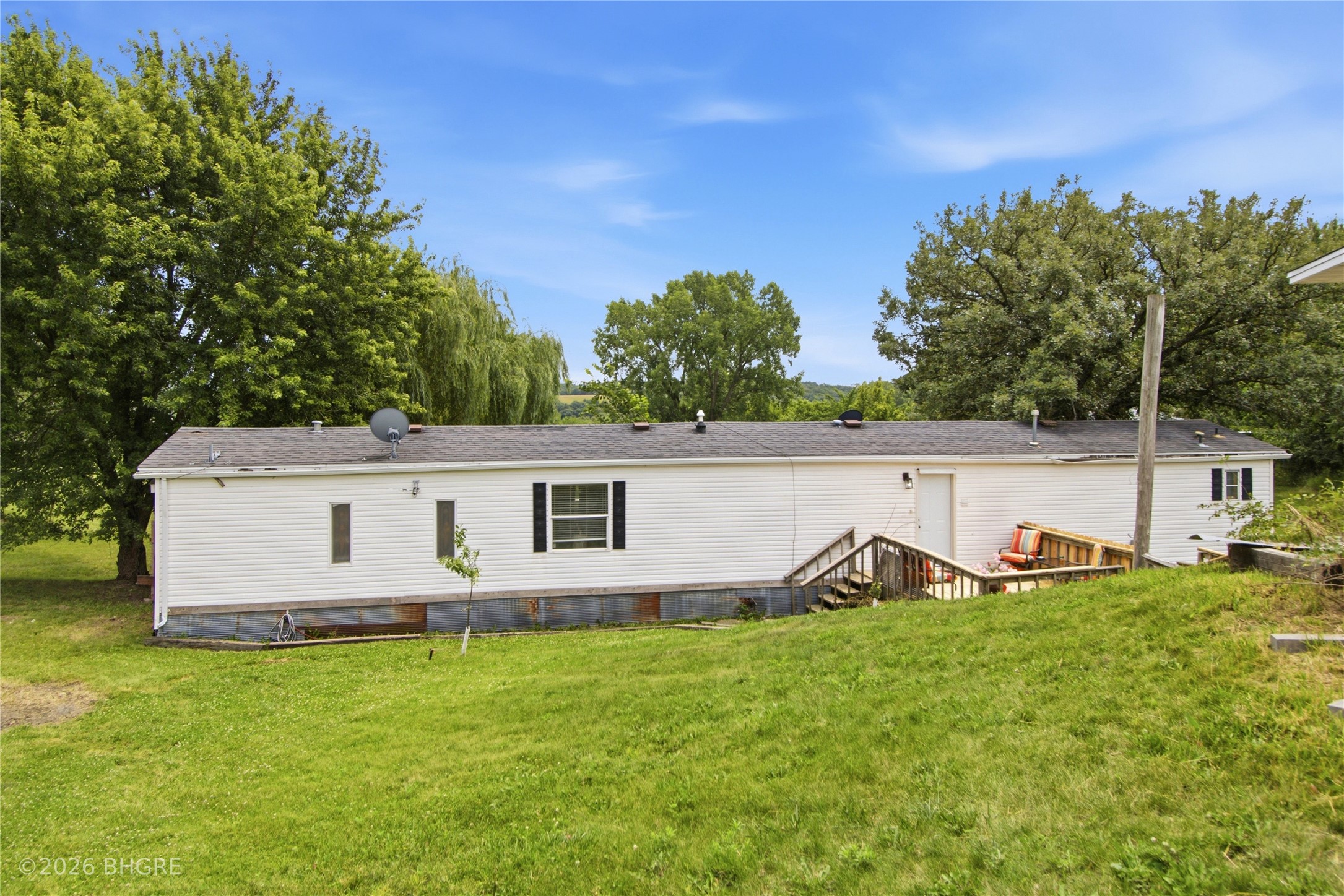 8456 Outer Drive Property Photo 2