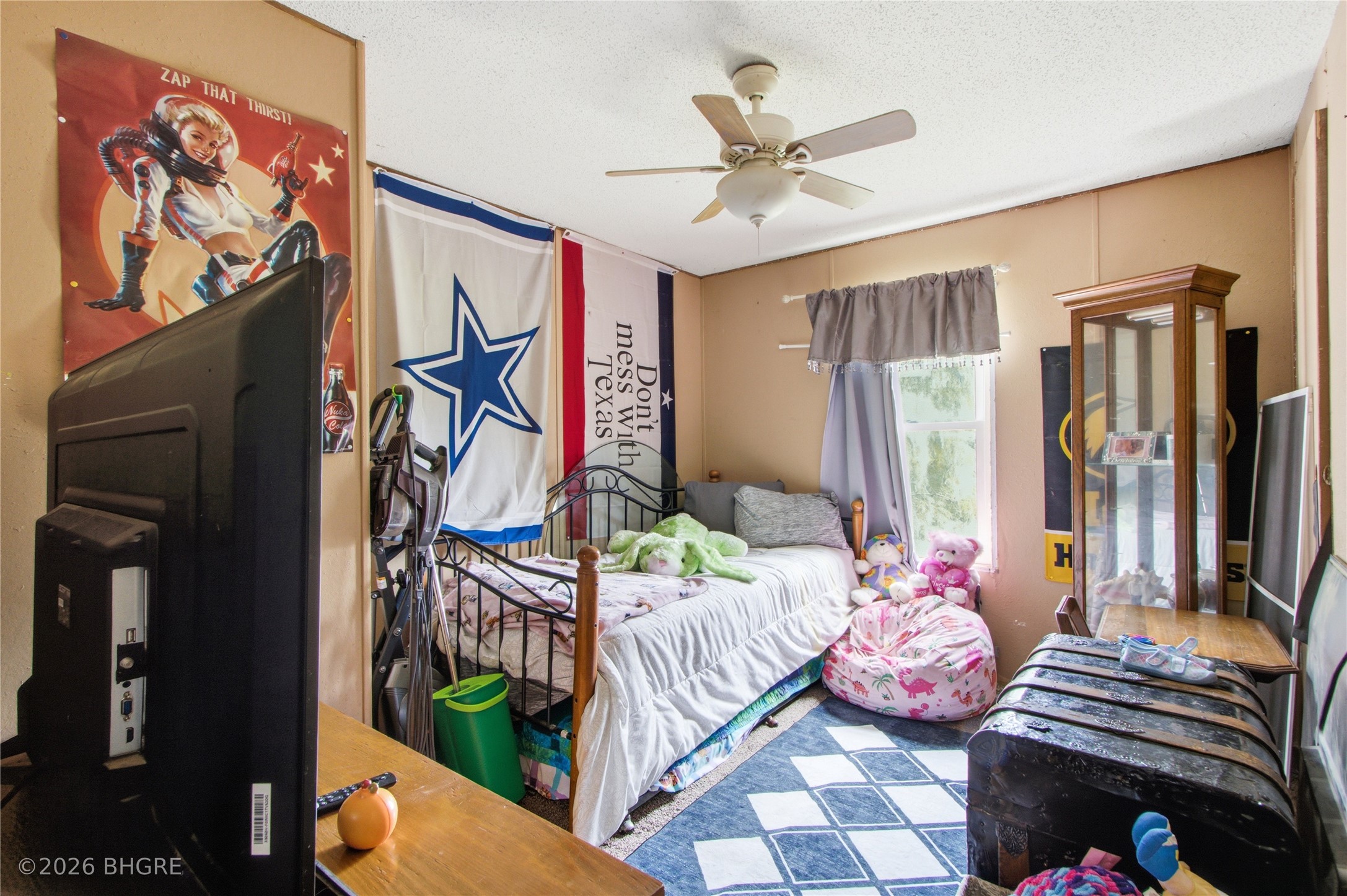 8456 Outer Drive Property Photo 19