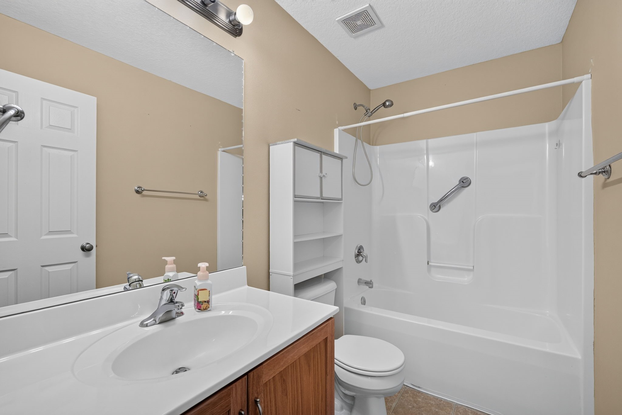 1230 Nw 23rd Lane Property Photo 12