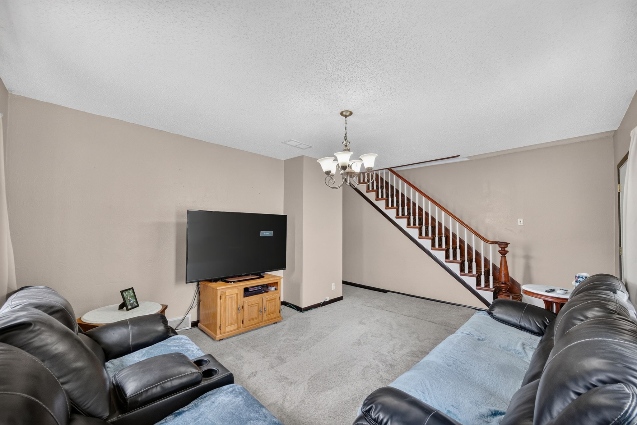 204 S 8th Avenue Property Photo 4