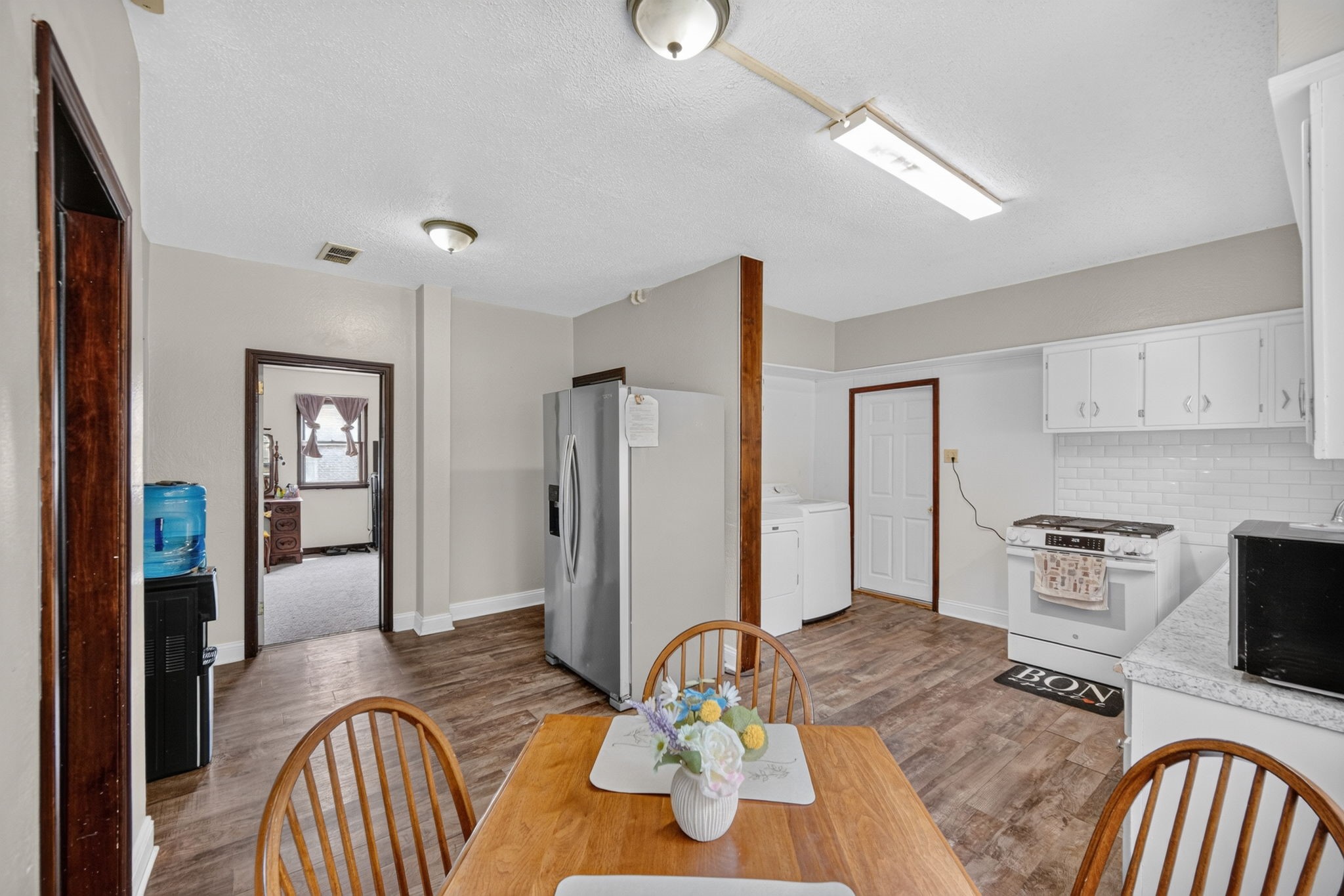 204 S 8th Avenue Property Photo 12