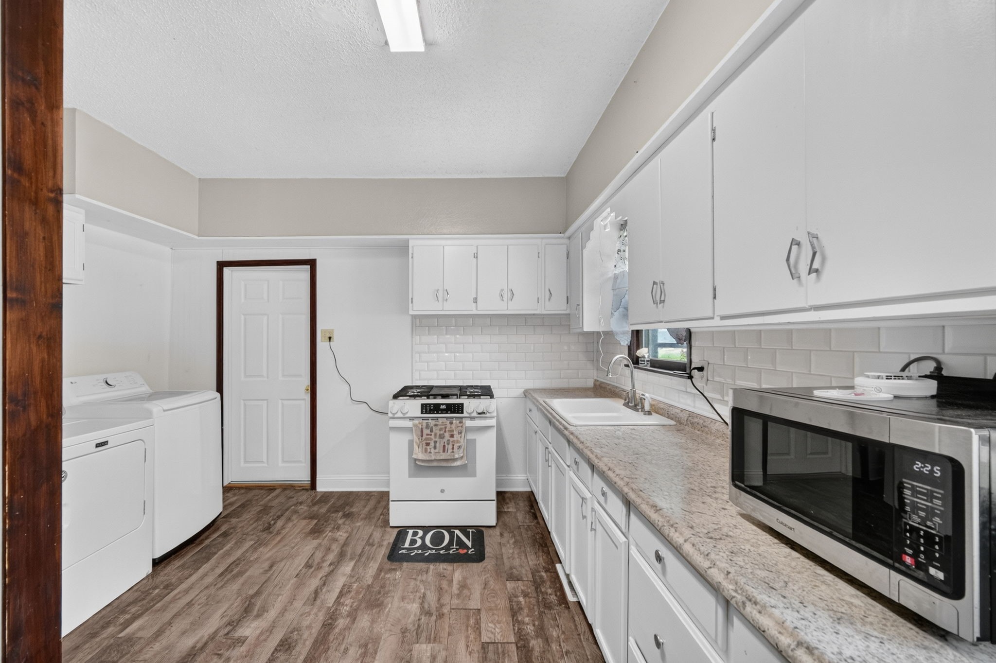 204 S 8th Avenue Property Photo 14